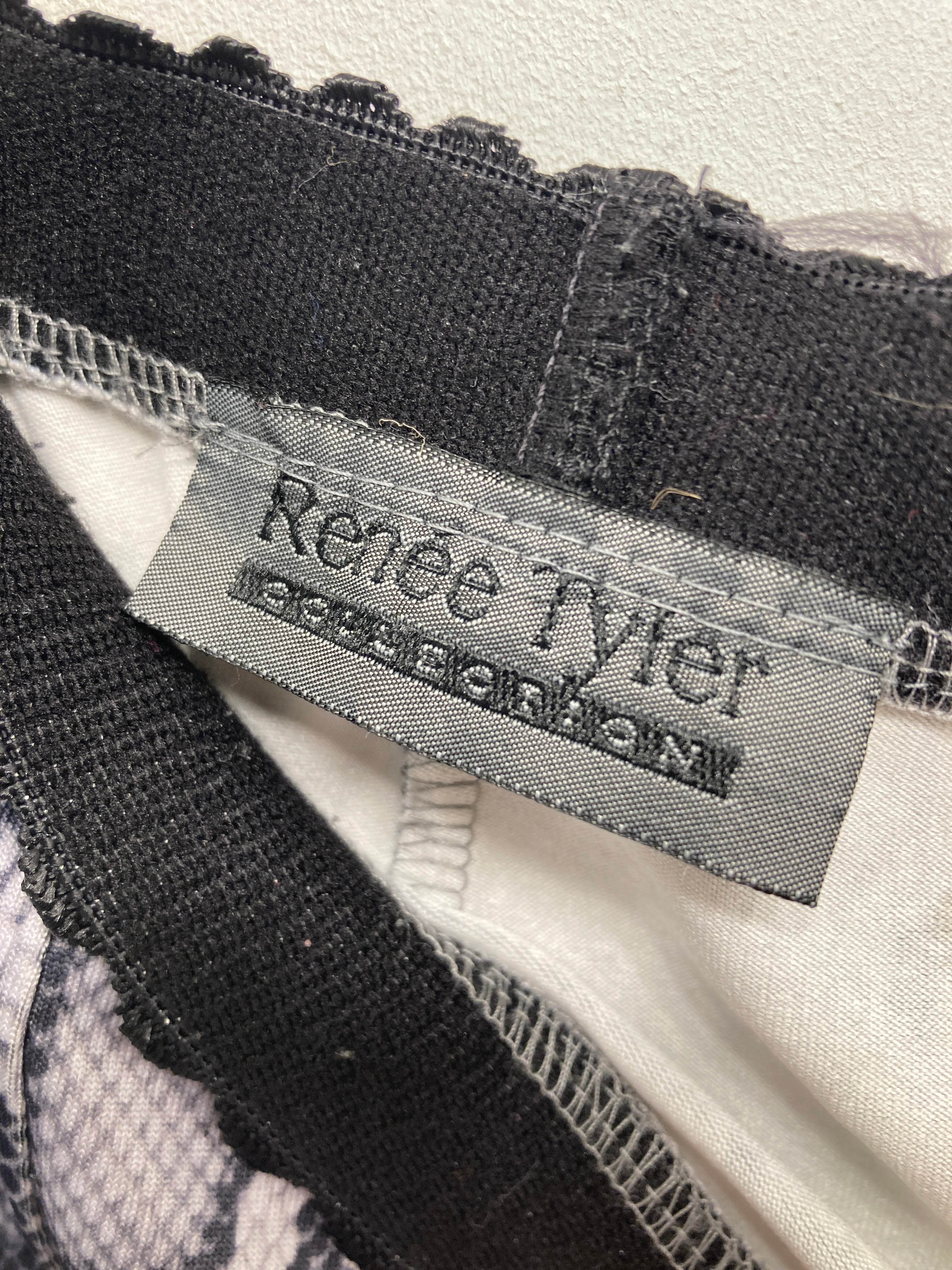 Renee Tyler Nederdel