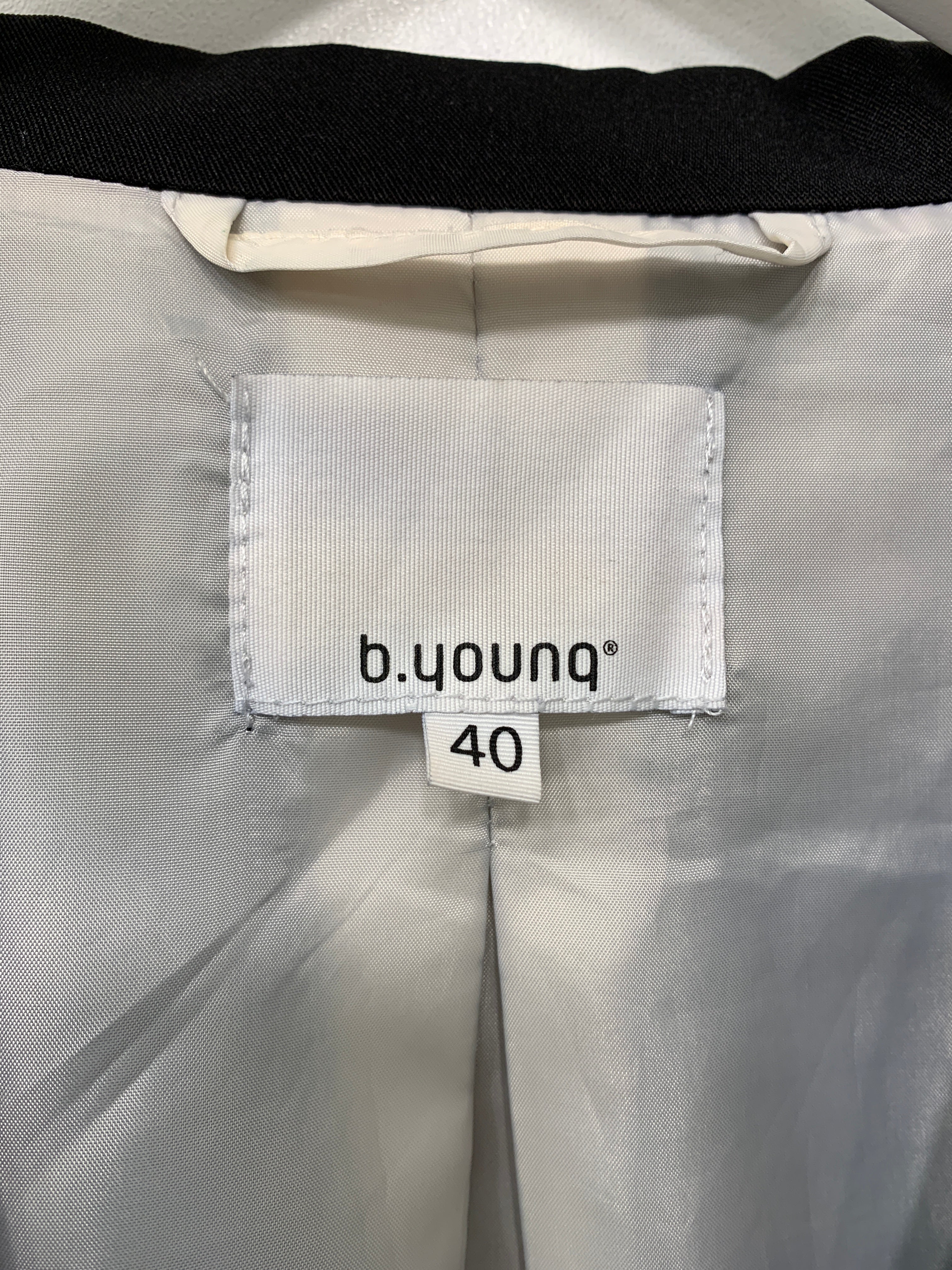 B.Young Blazer
