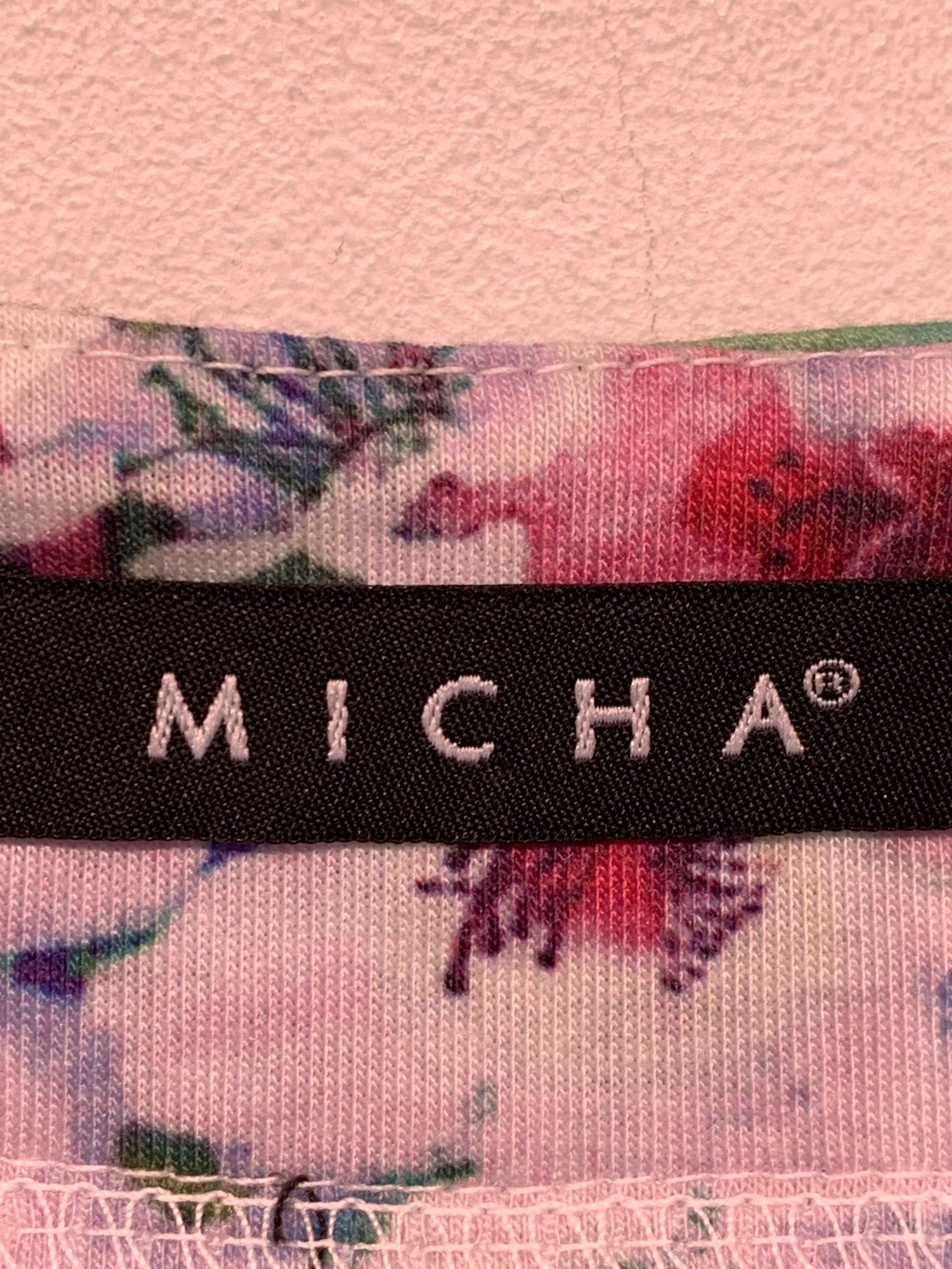 Micha Kjole