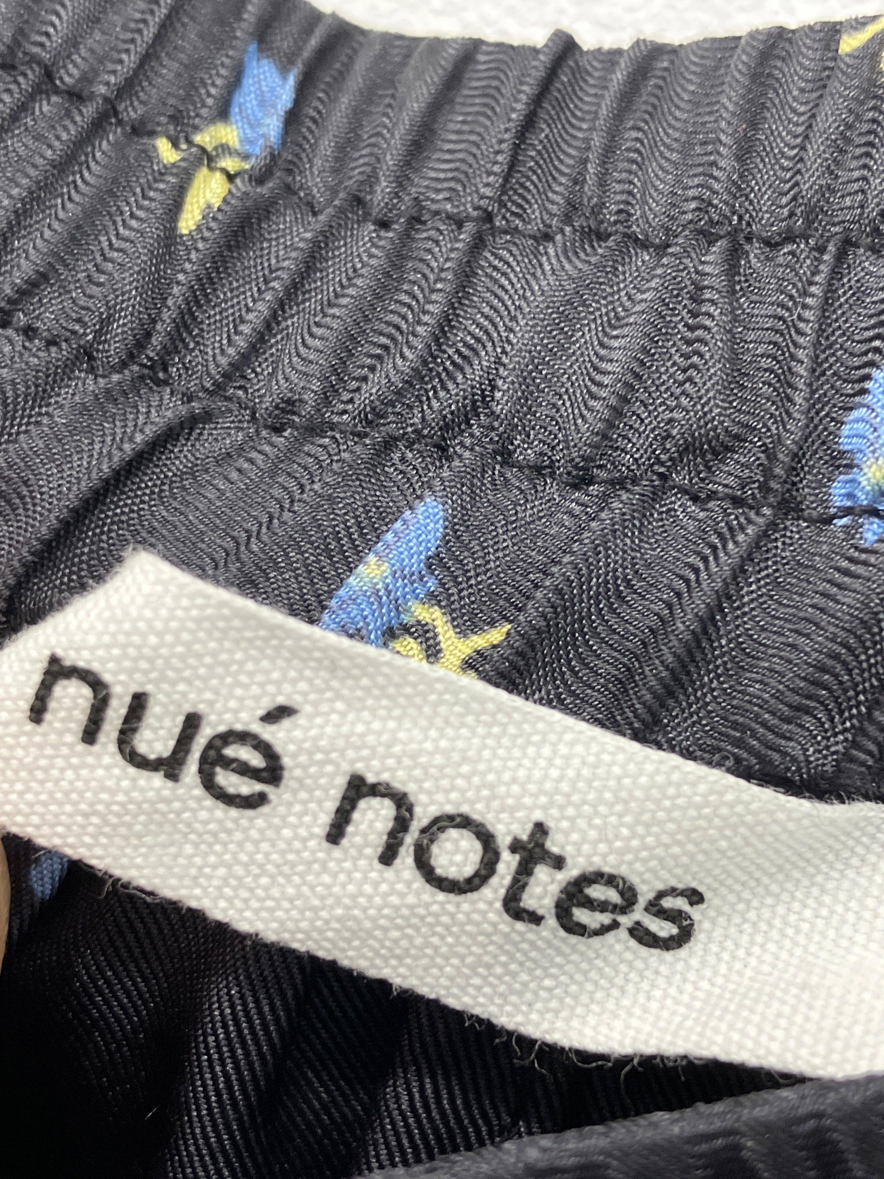 Nué Notes Nederdel