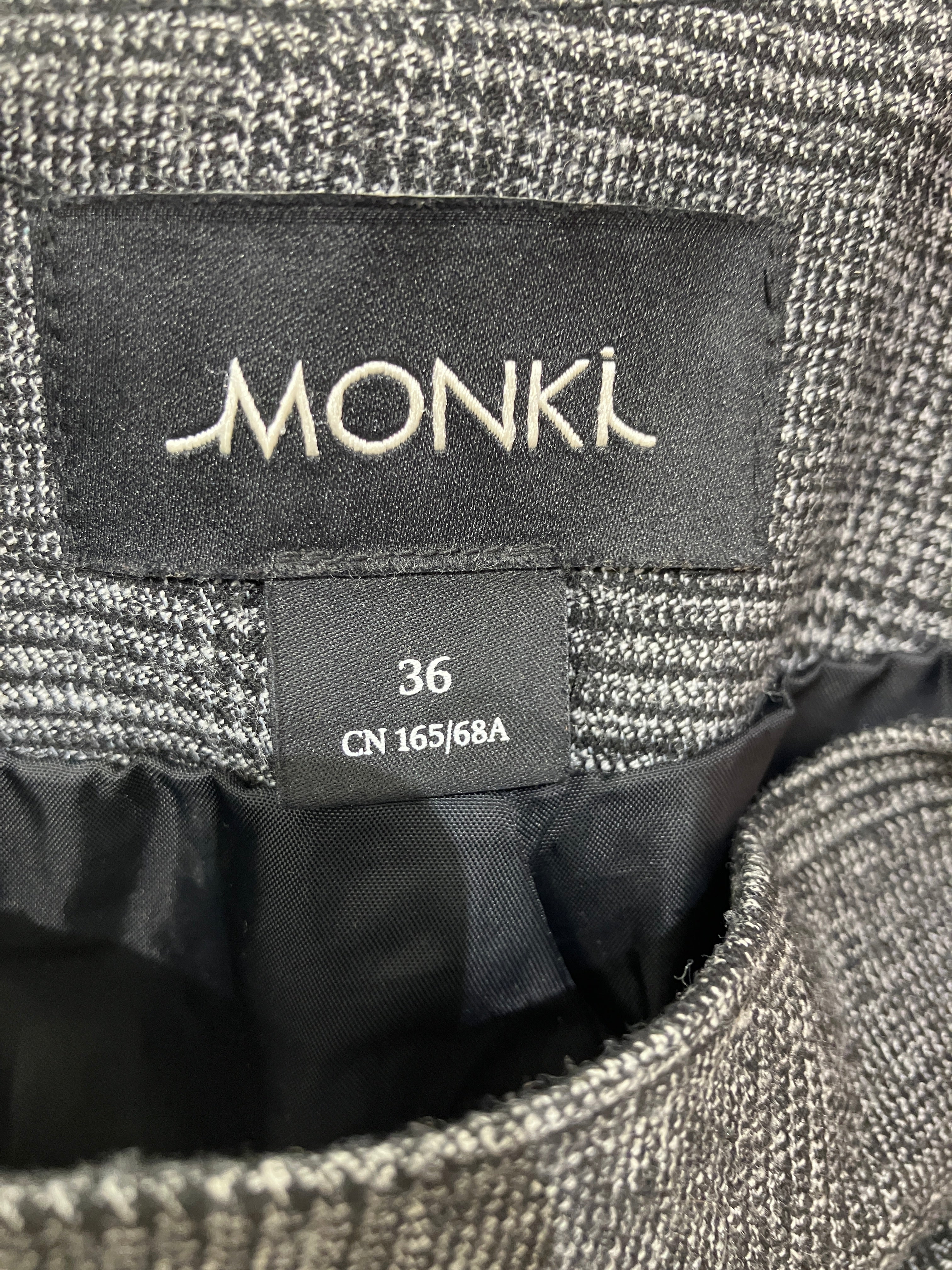 Monkl Nederdel
