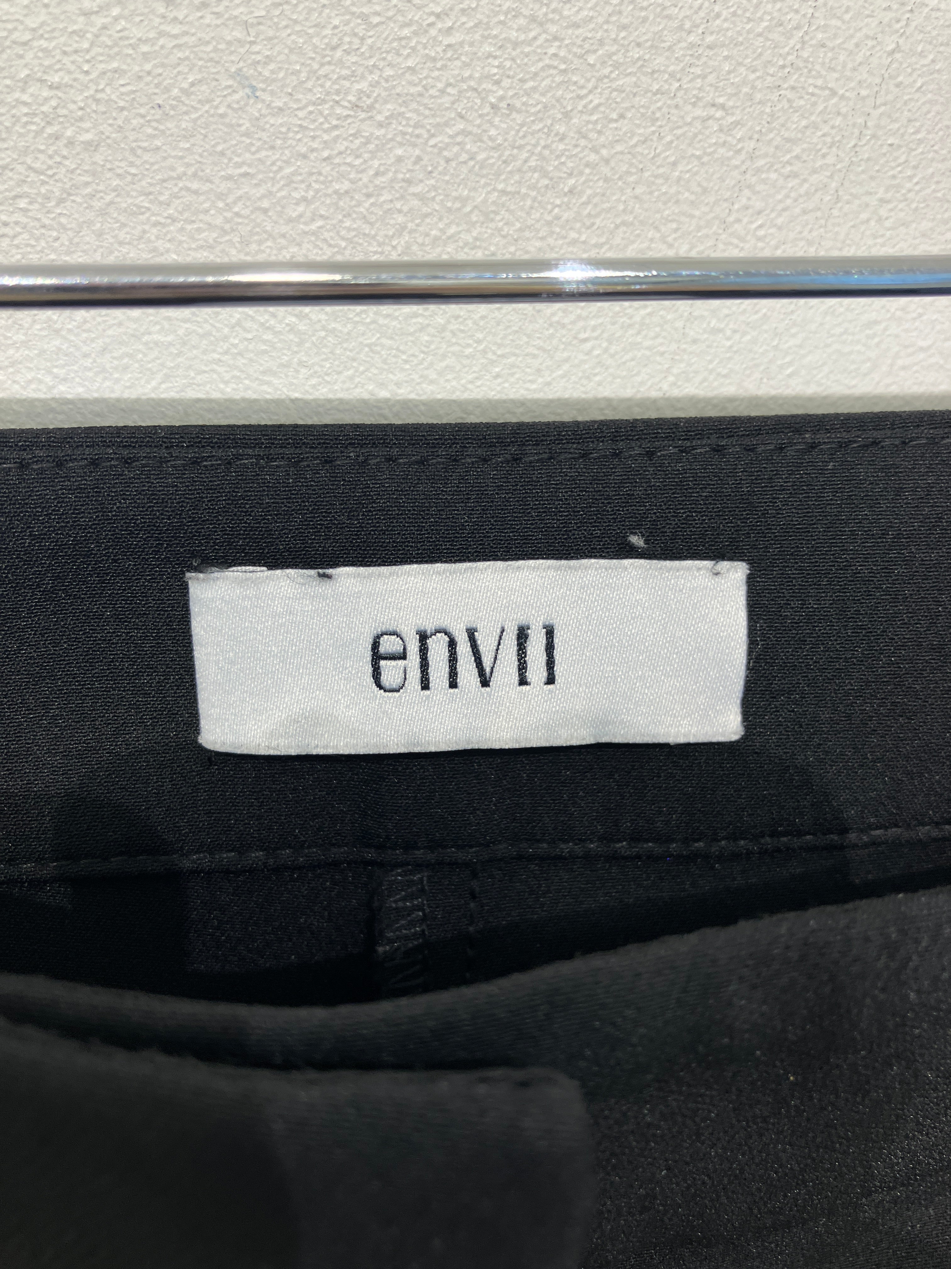 Envii Bukser