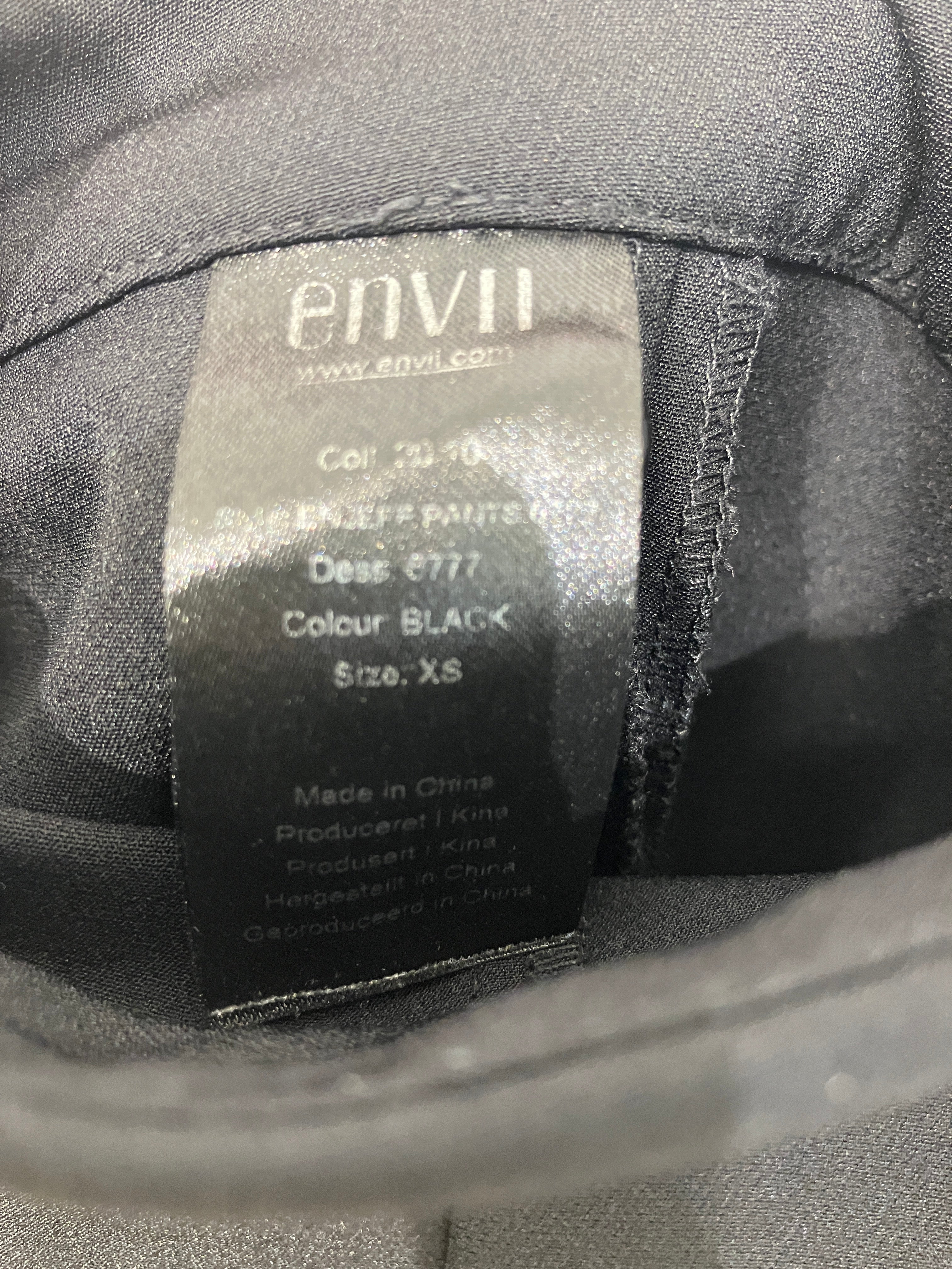 Envii Bukser