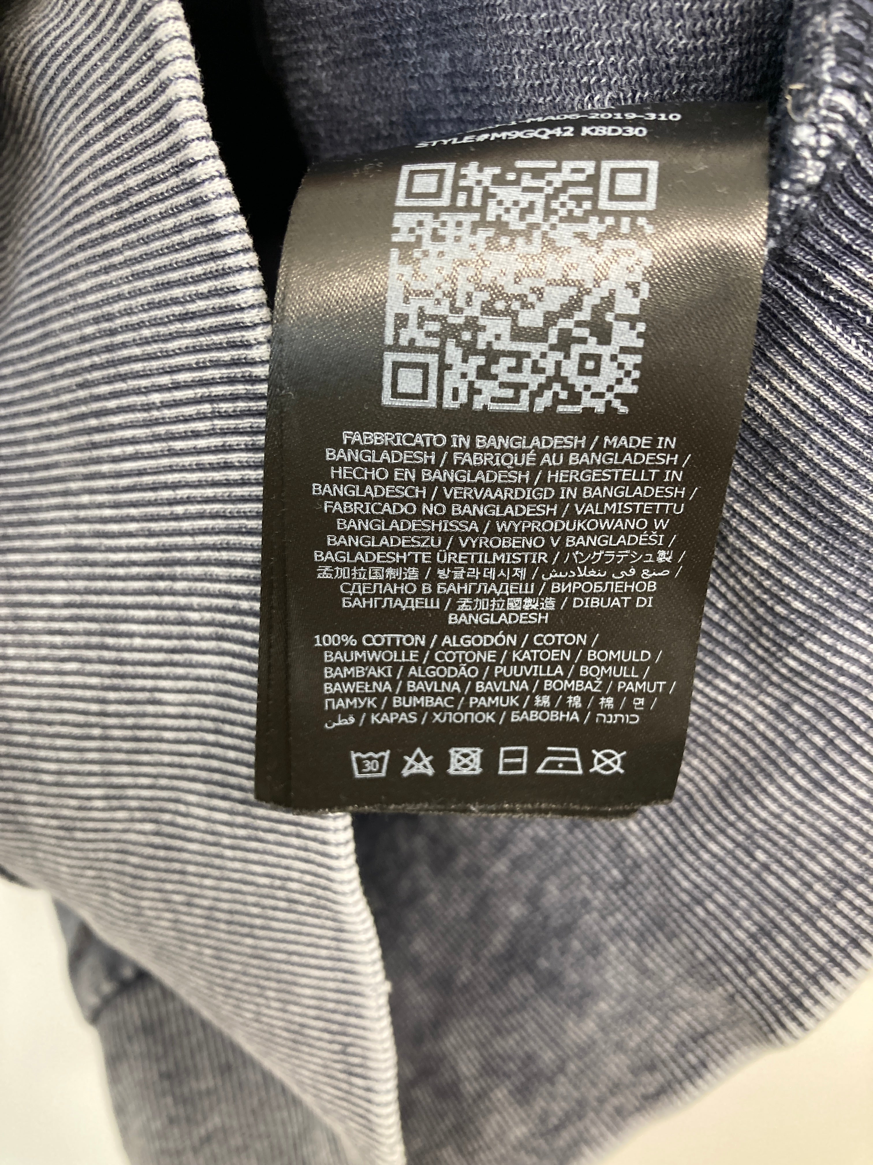 Guess Sweater