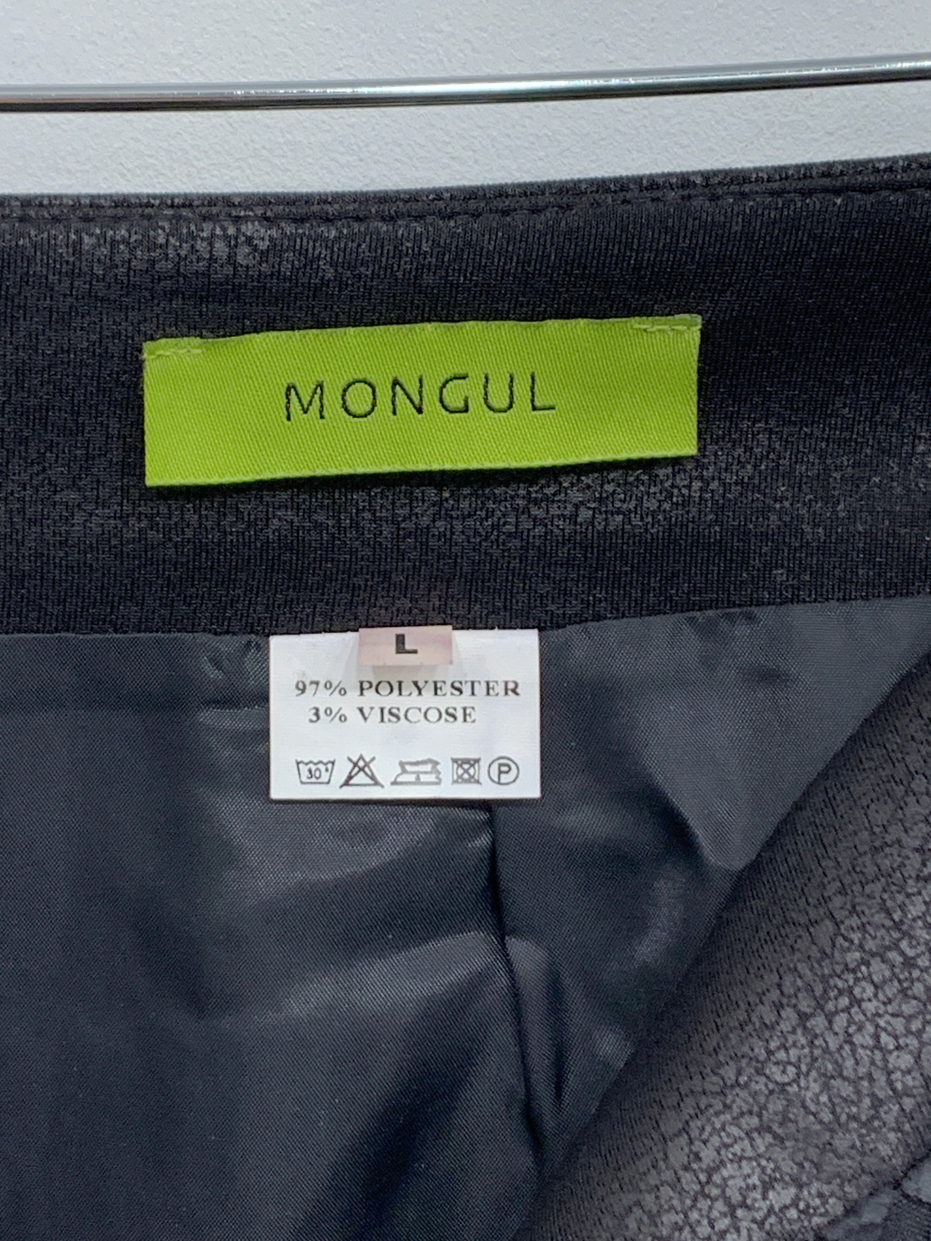 Mongul Nederdel