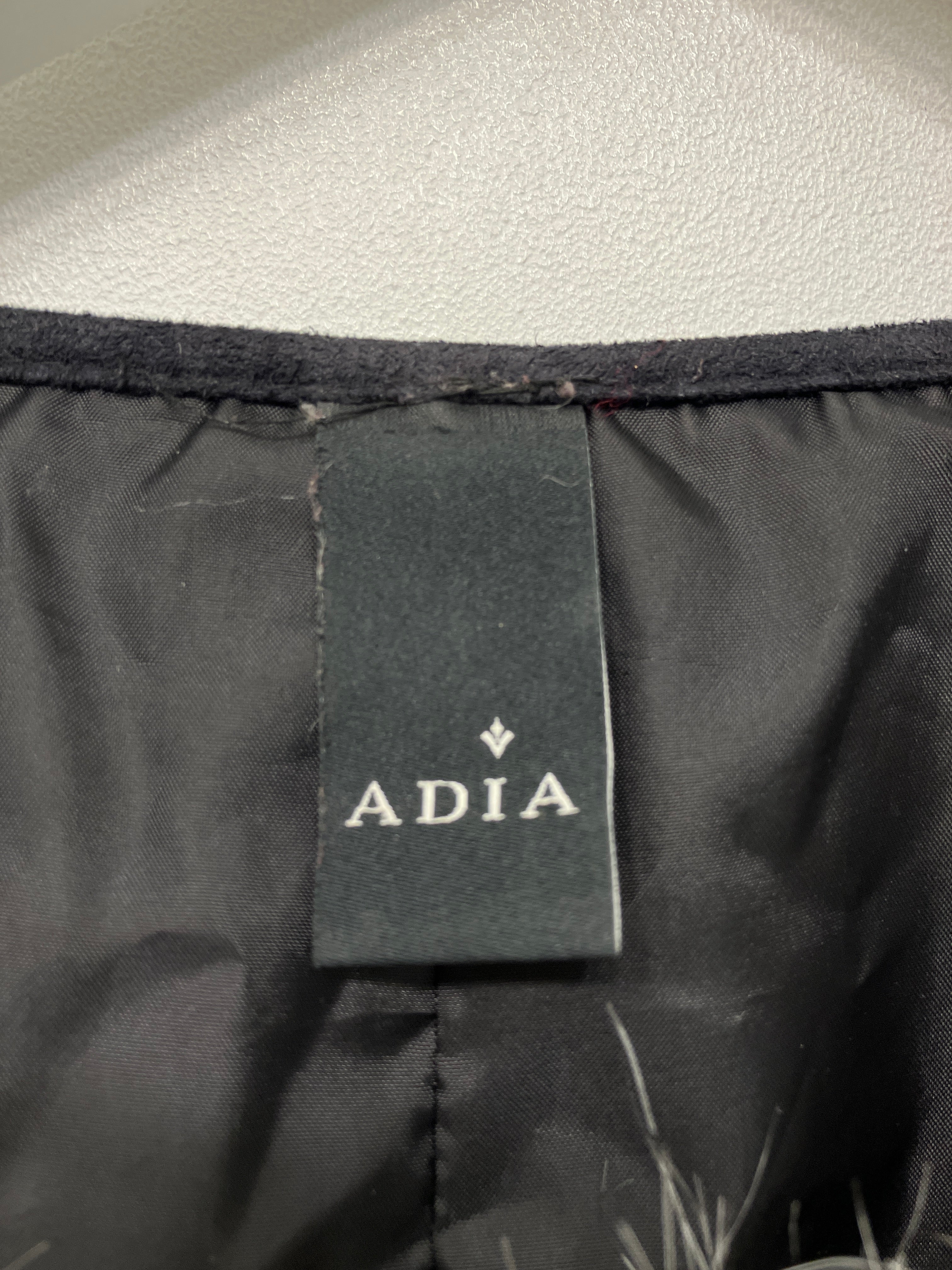 Adia Vest
