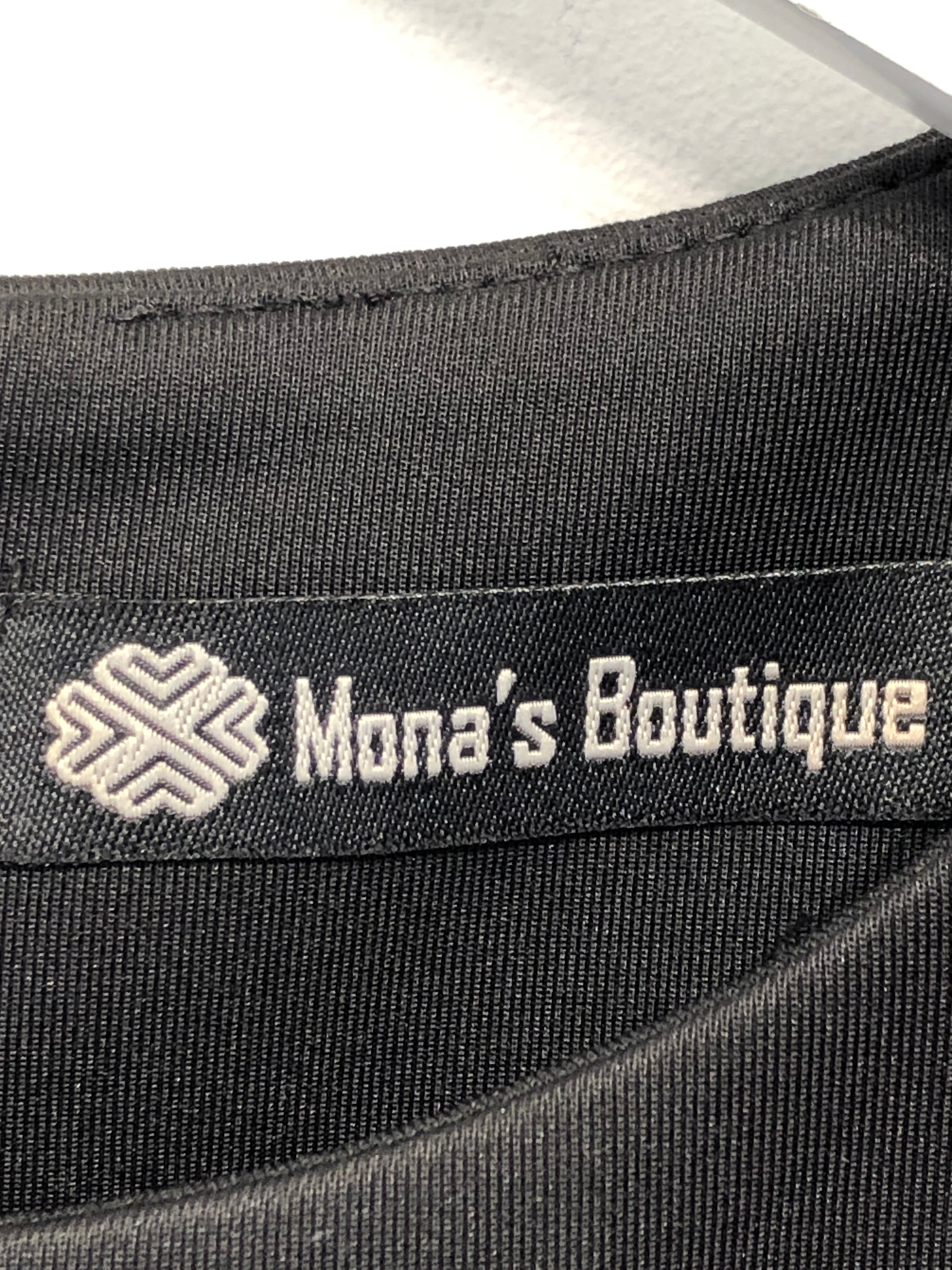 Mona's boutique kjole