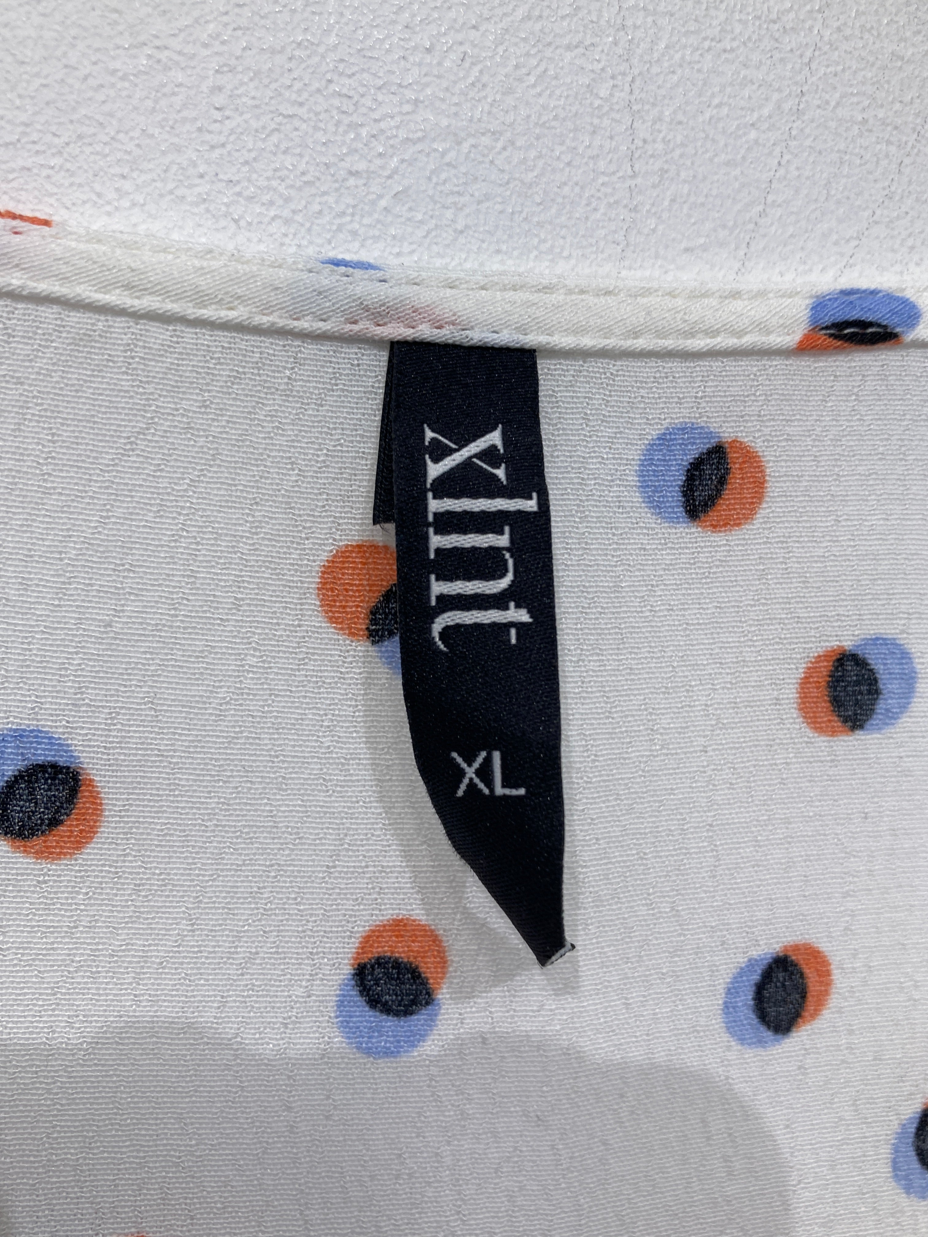 Xlnt Bluse