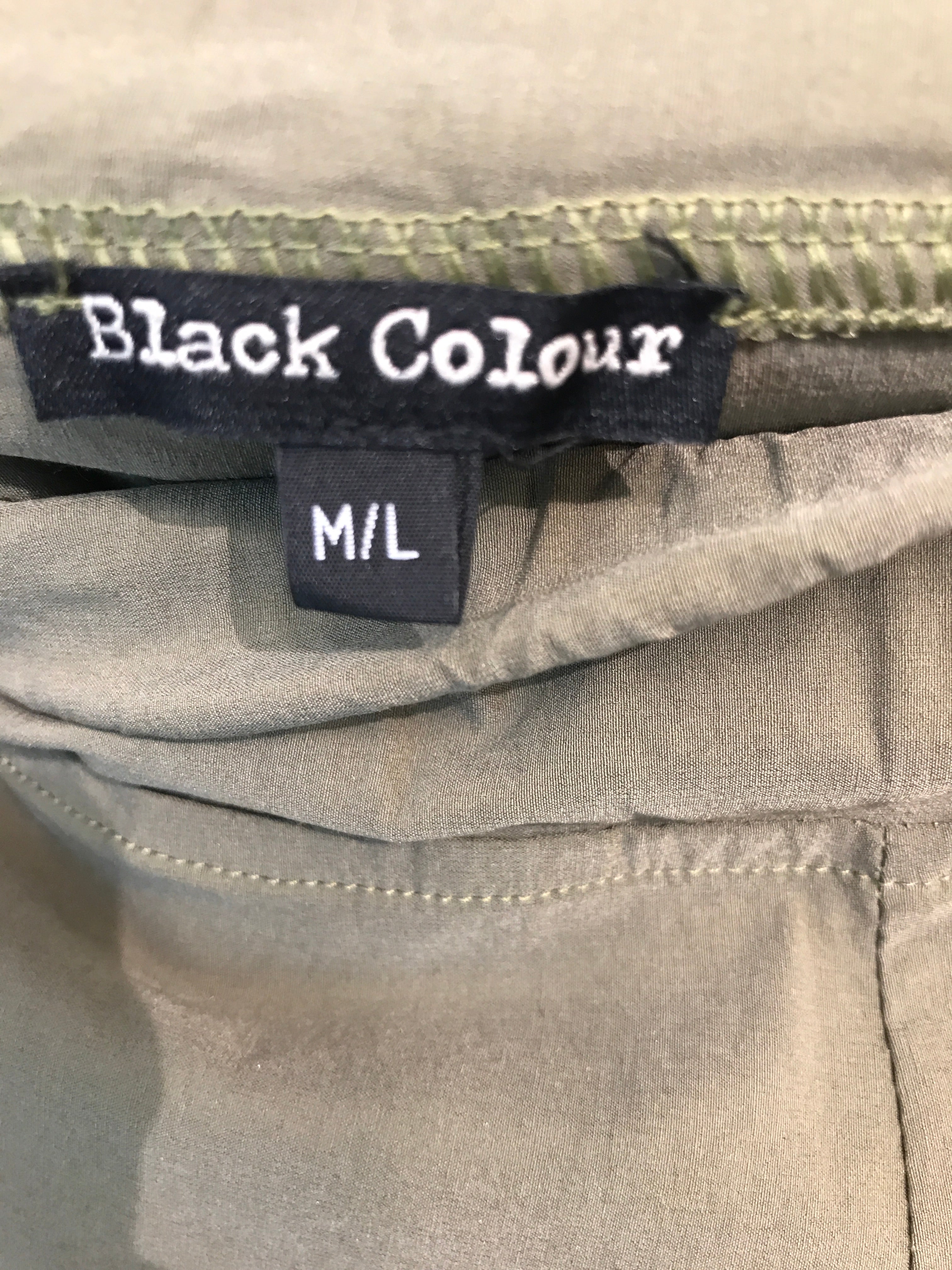 Black Colour Bukser
