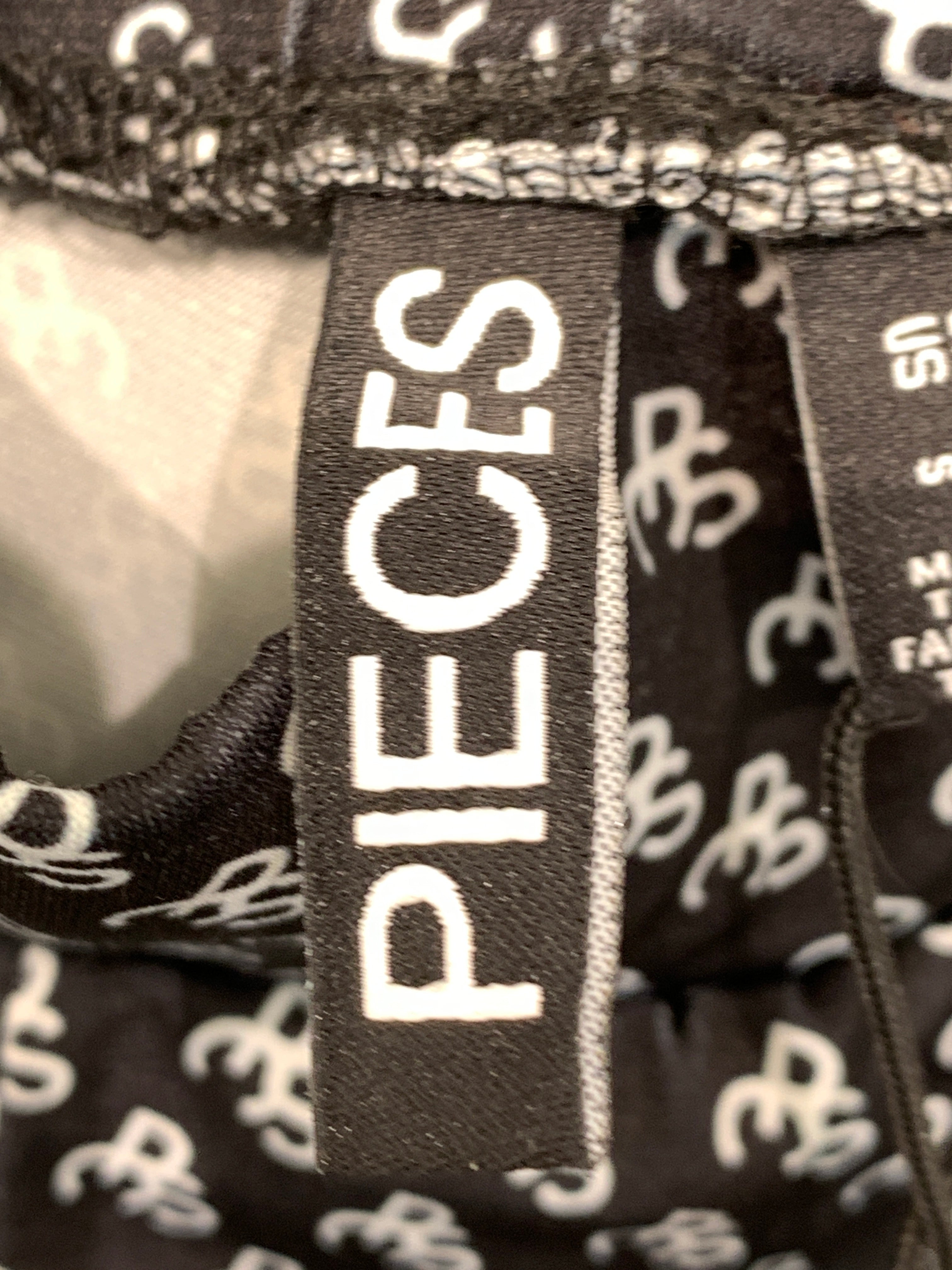 Pieces Bukser