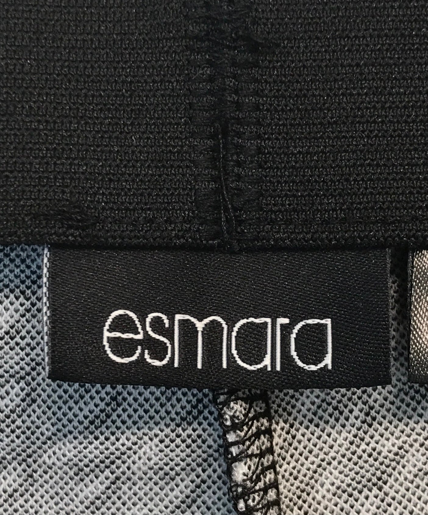 Esmara Bukser