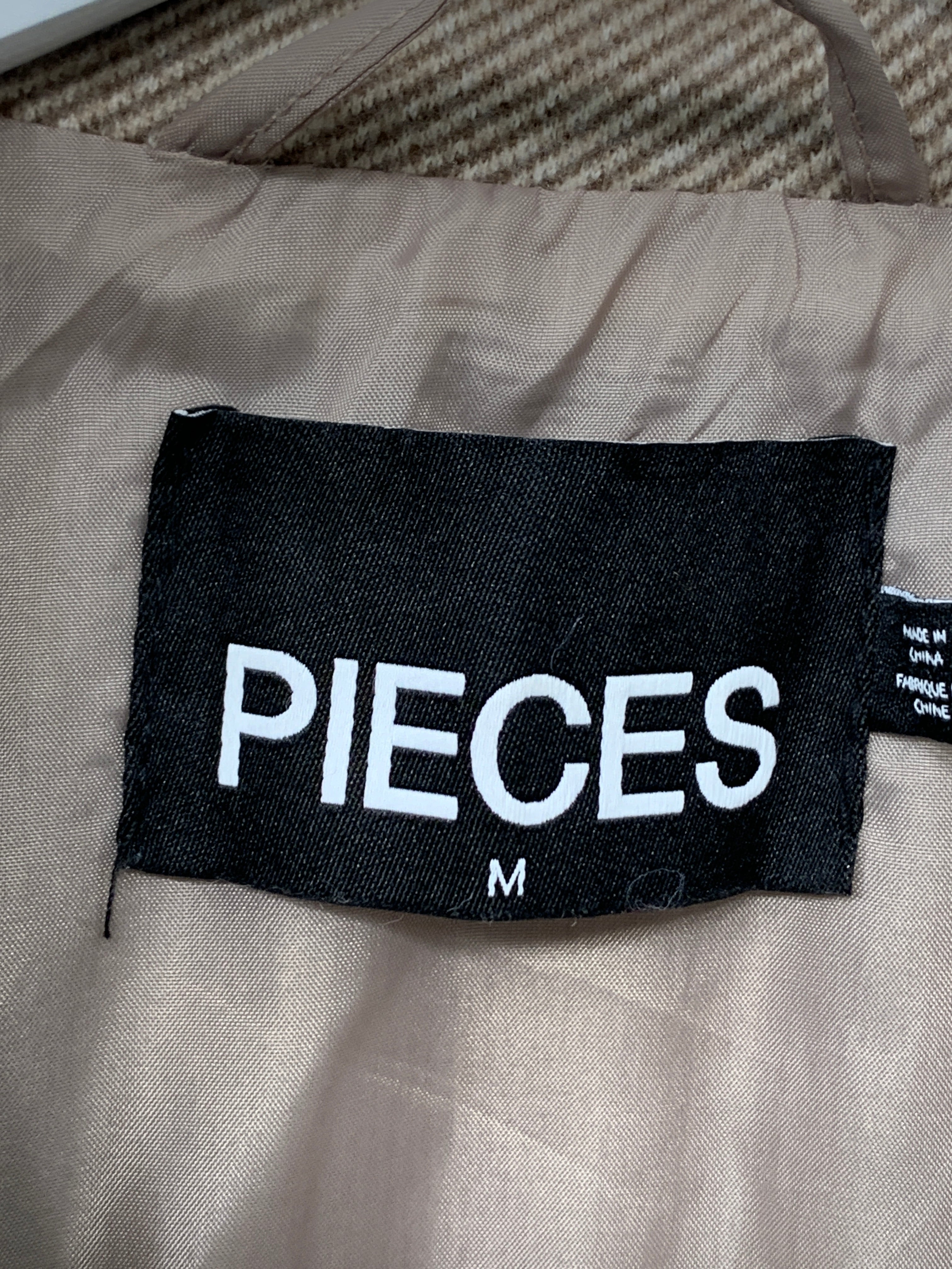 Pieces Vest