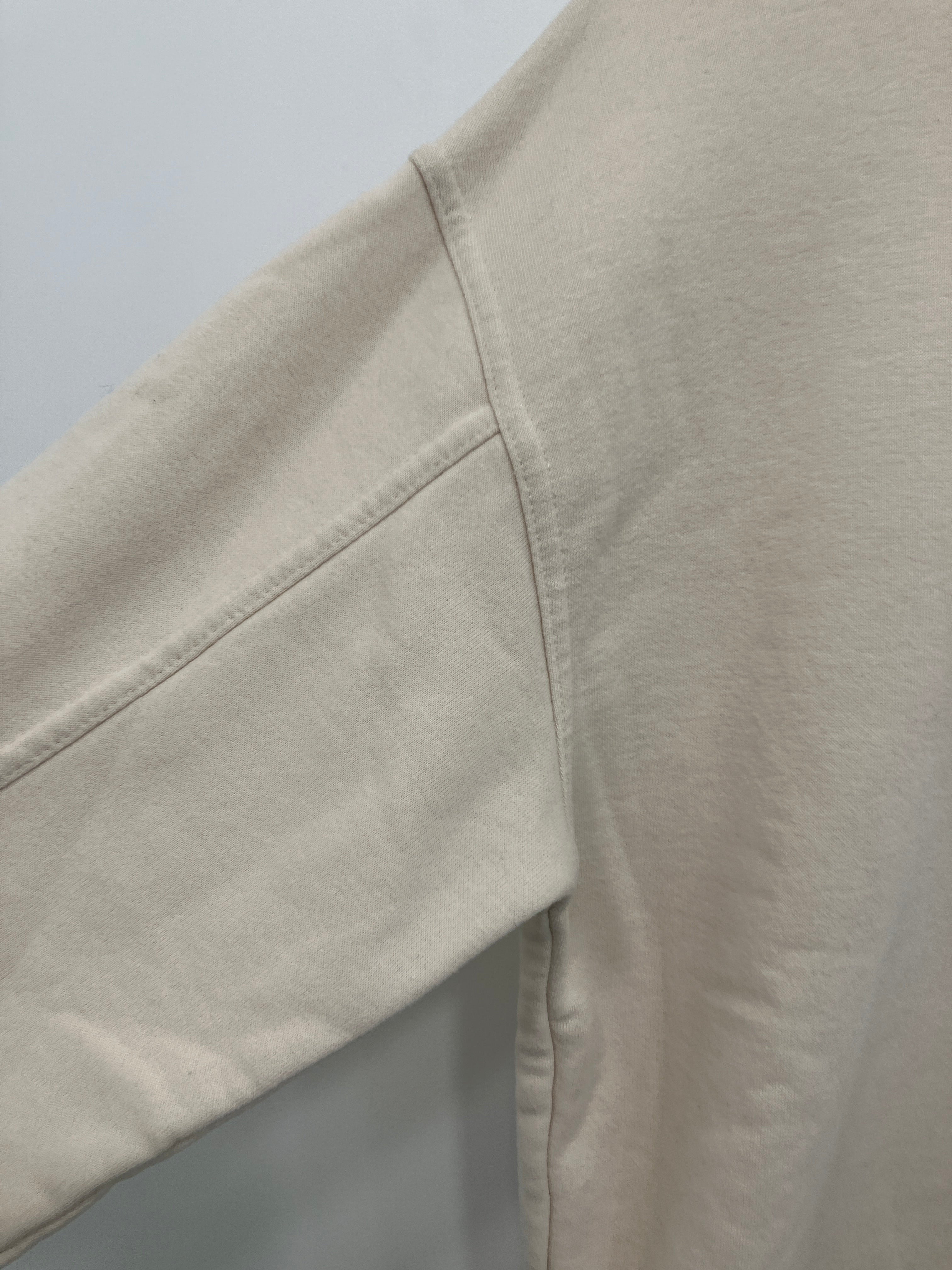 Amisu Sweater