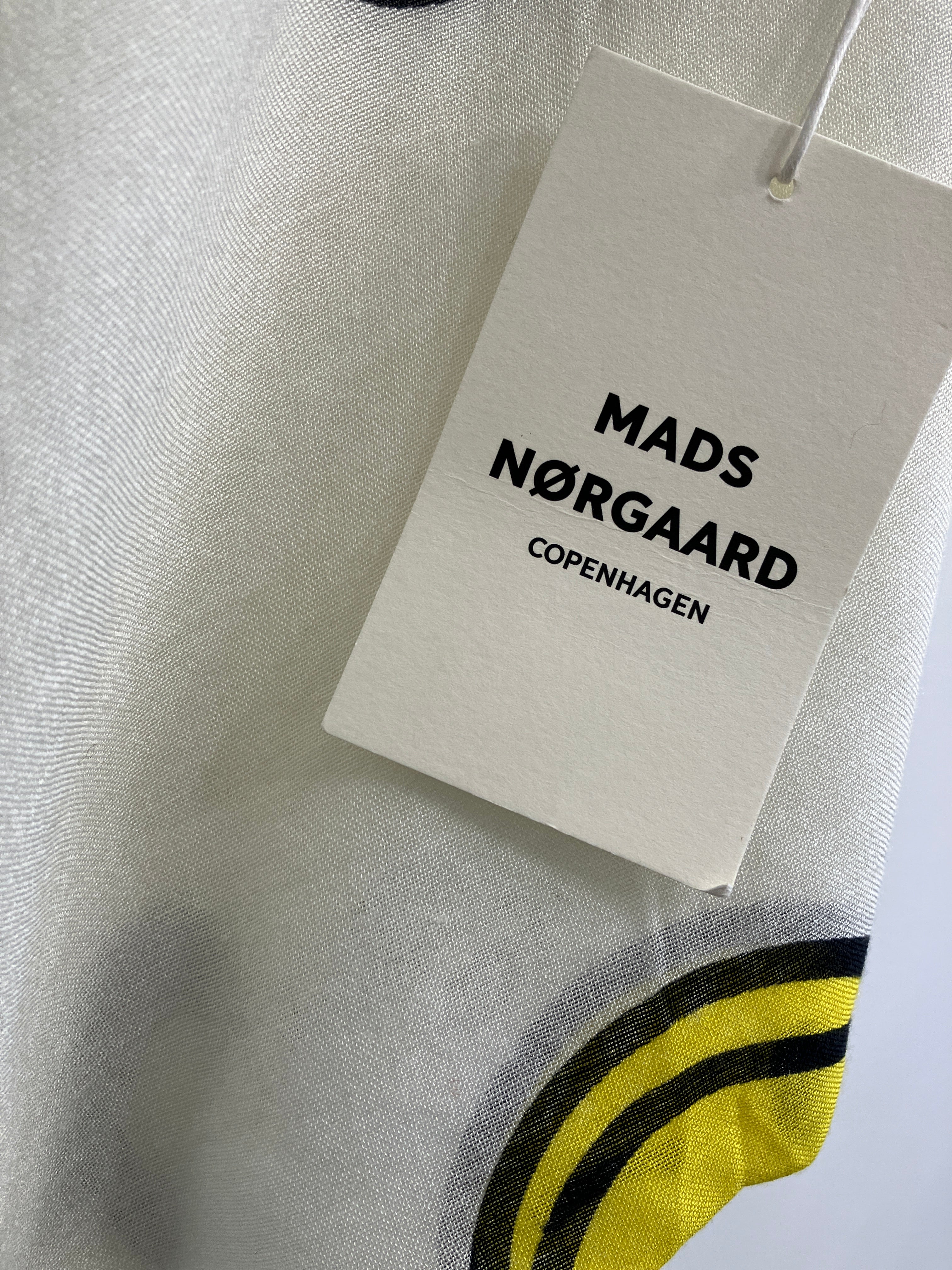 Mads Norgaard Tørklæde