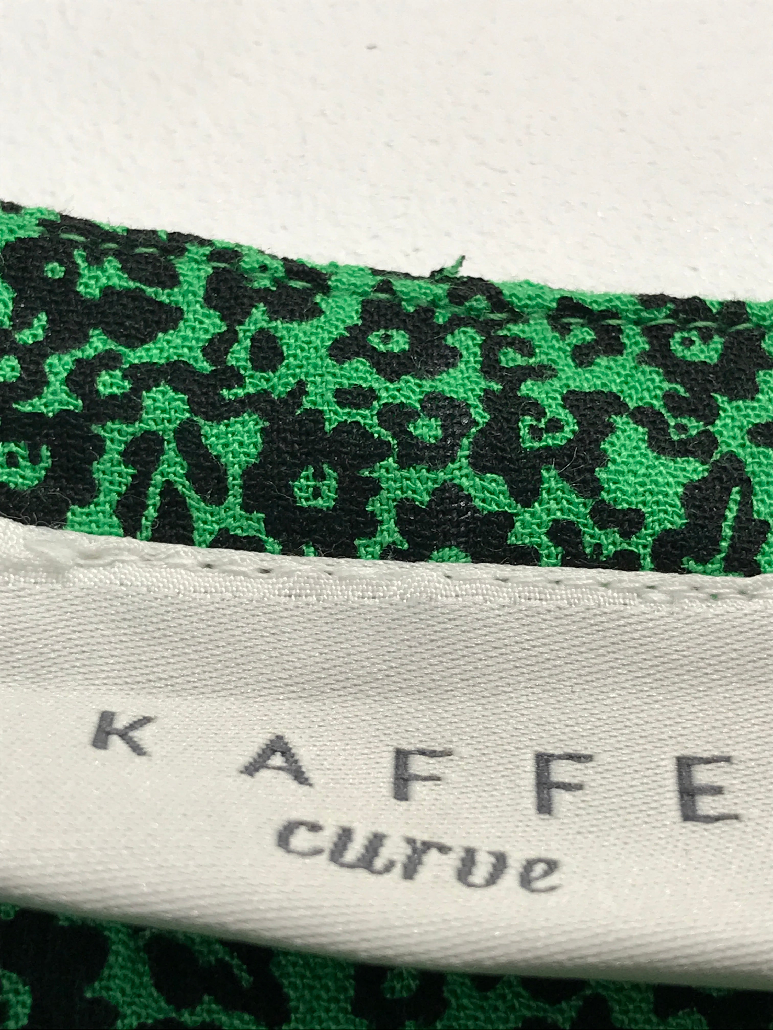 Kaffe Curve Top