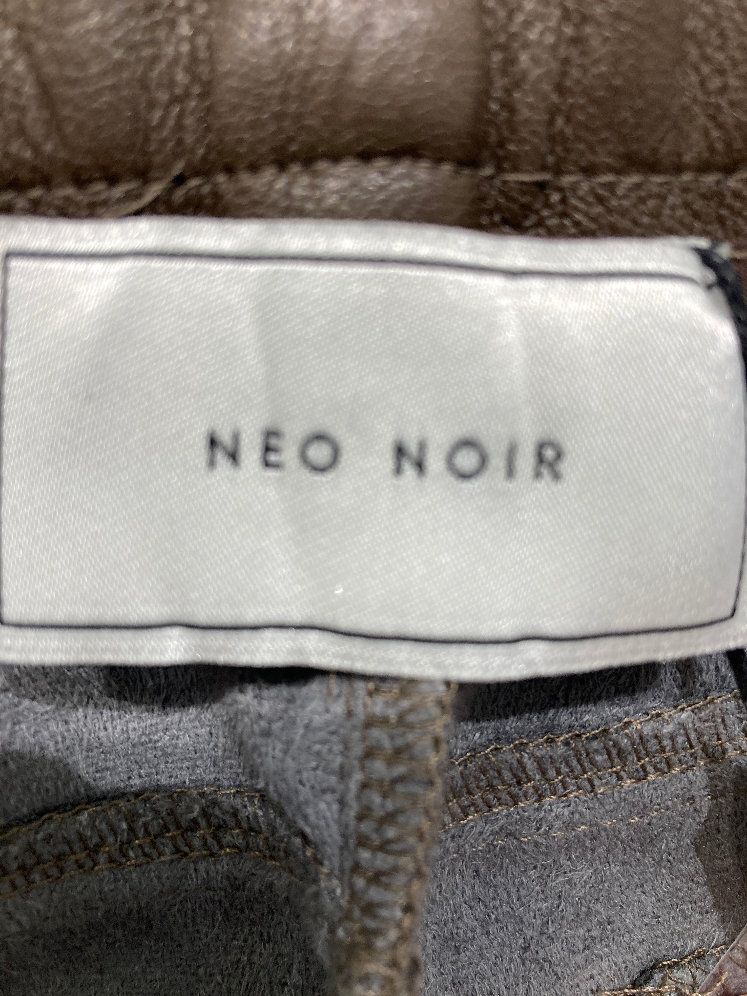 Neo Noir Bukser