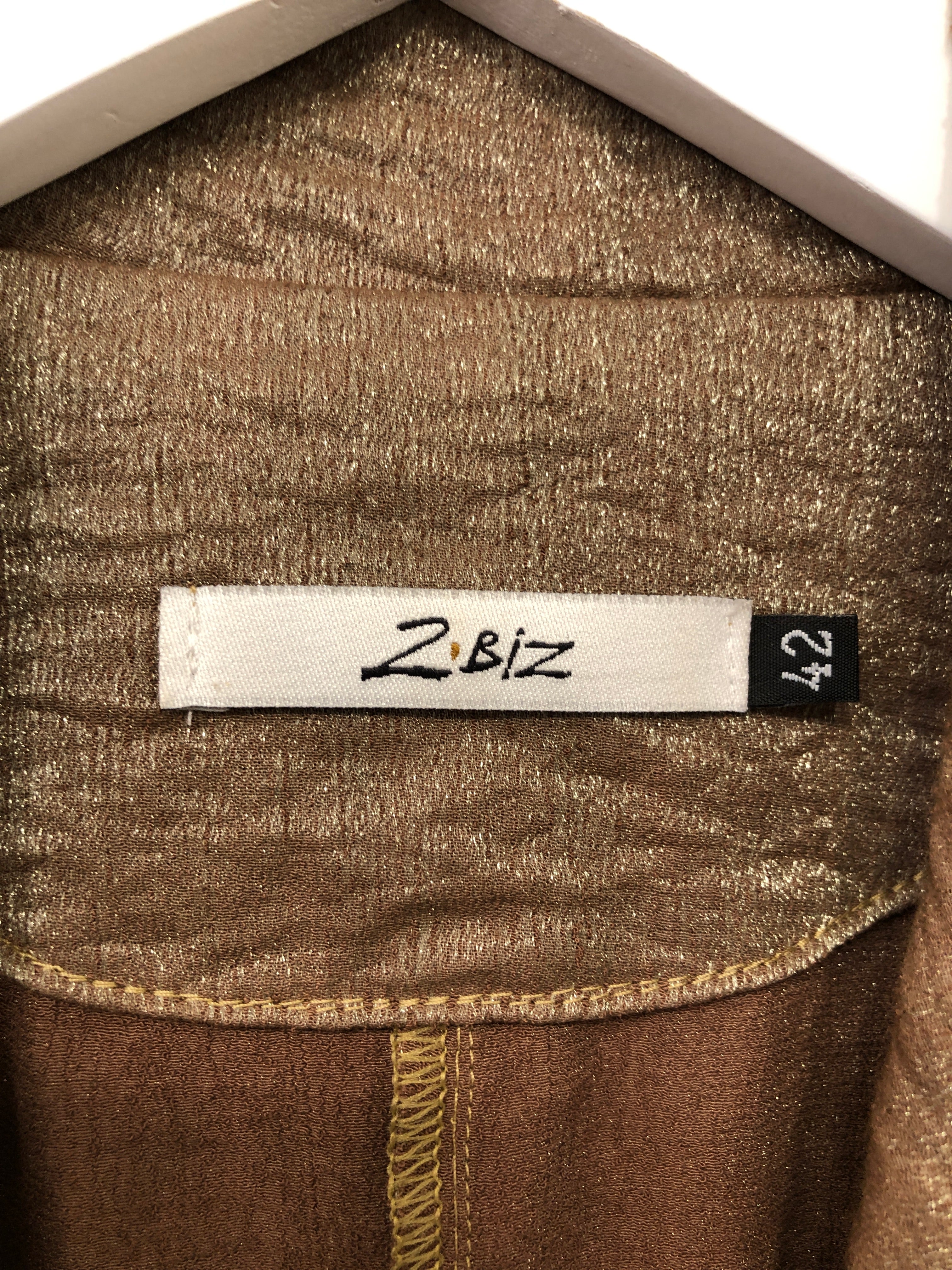 2 Biz Blazer