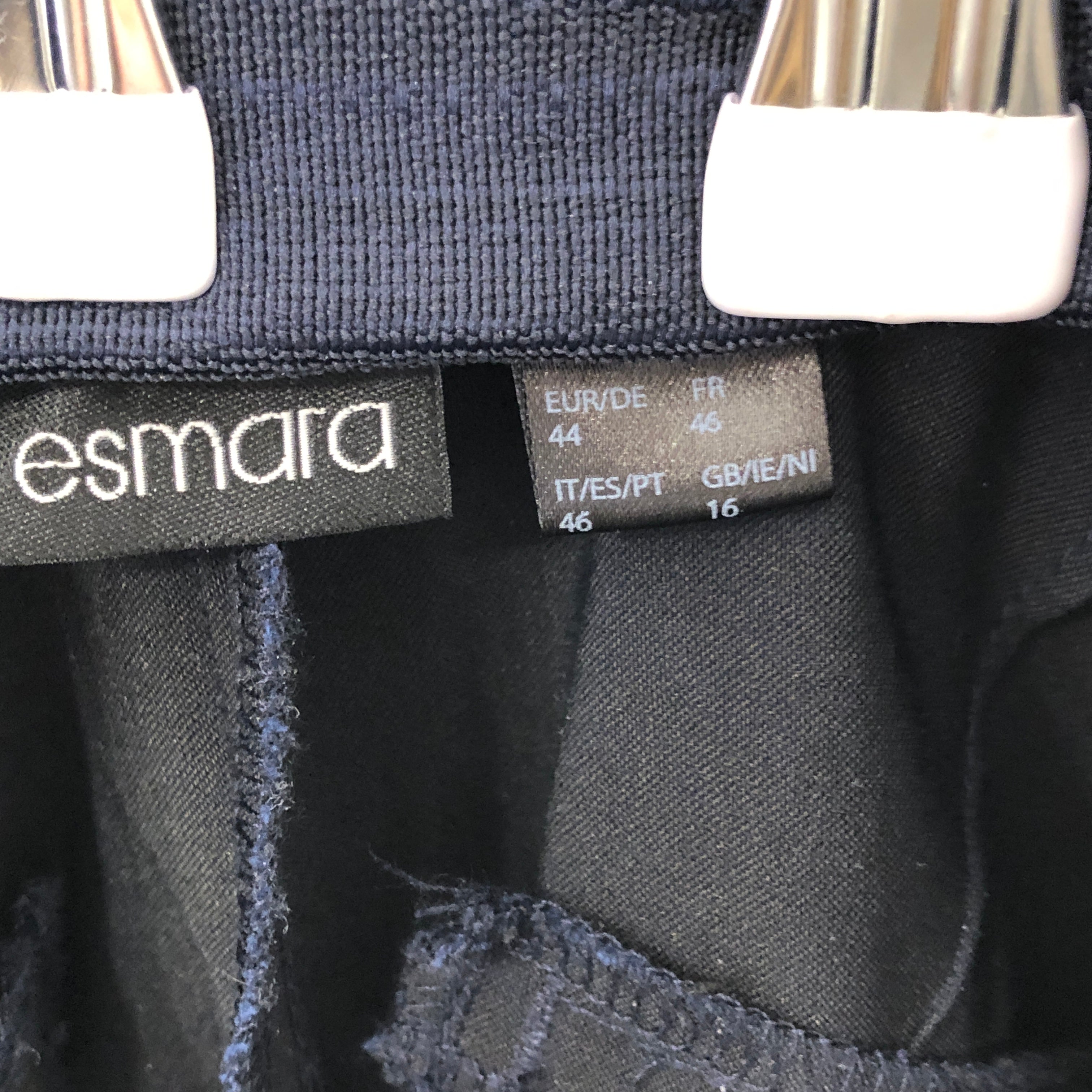 Esmara Bukser