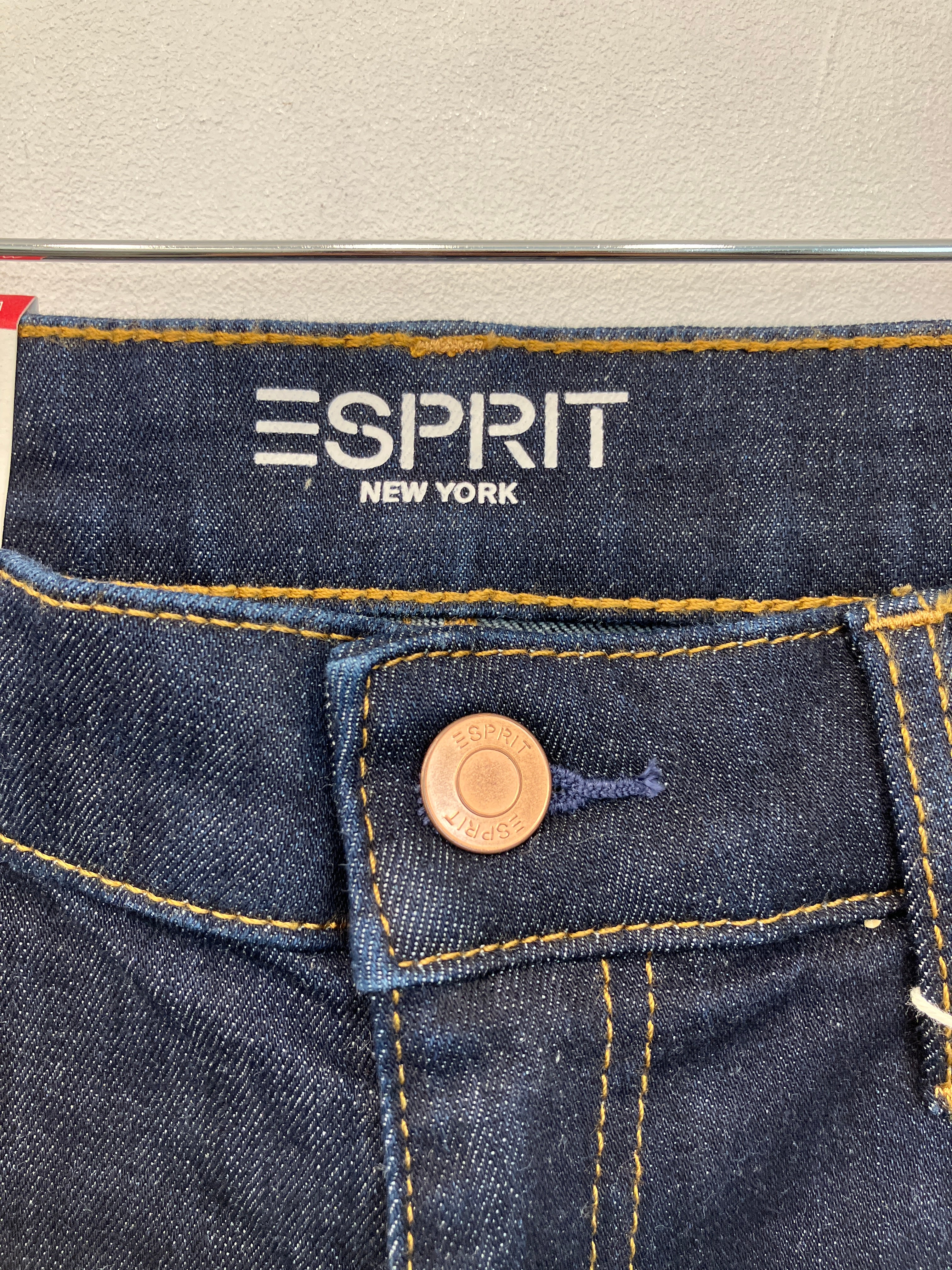 Esprit Bukser