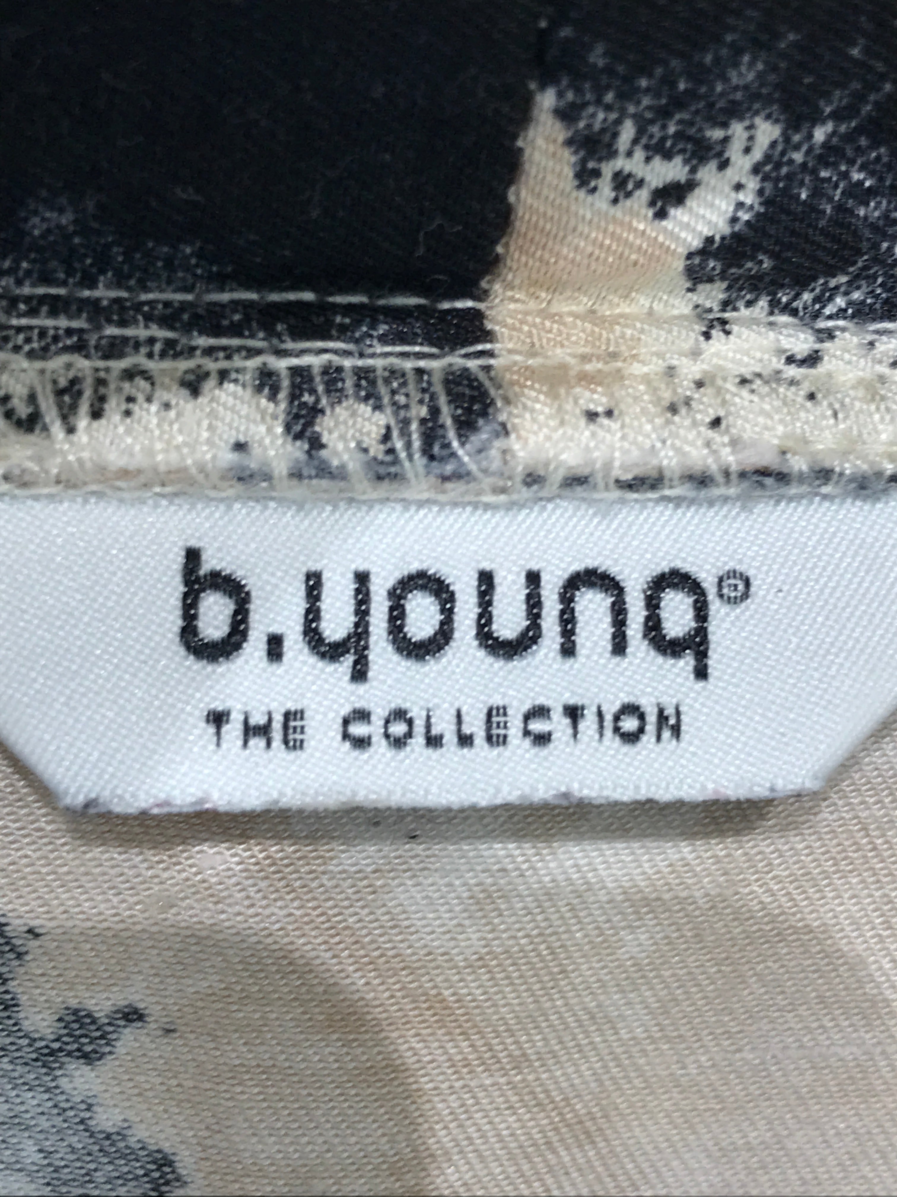 B-Young Kjole