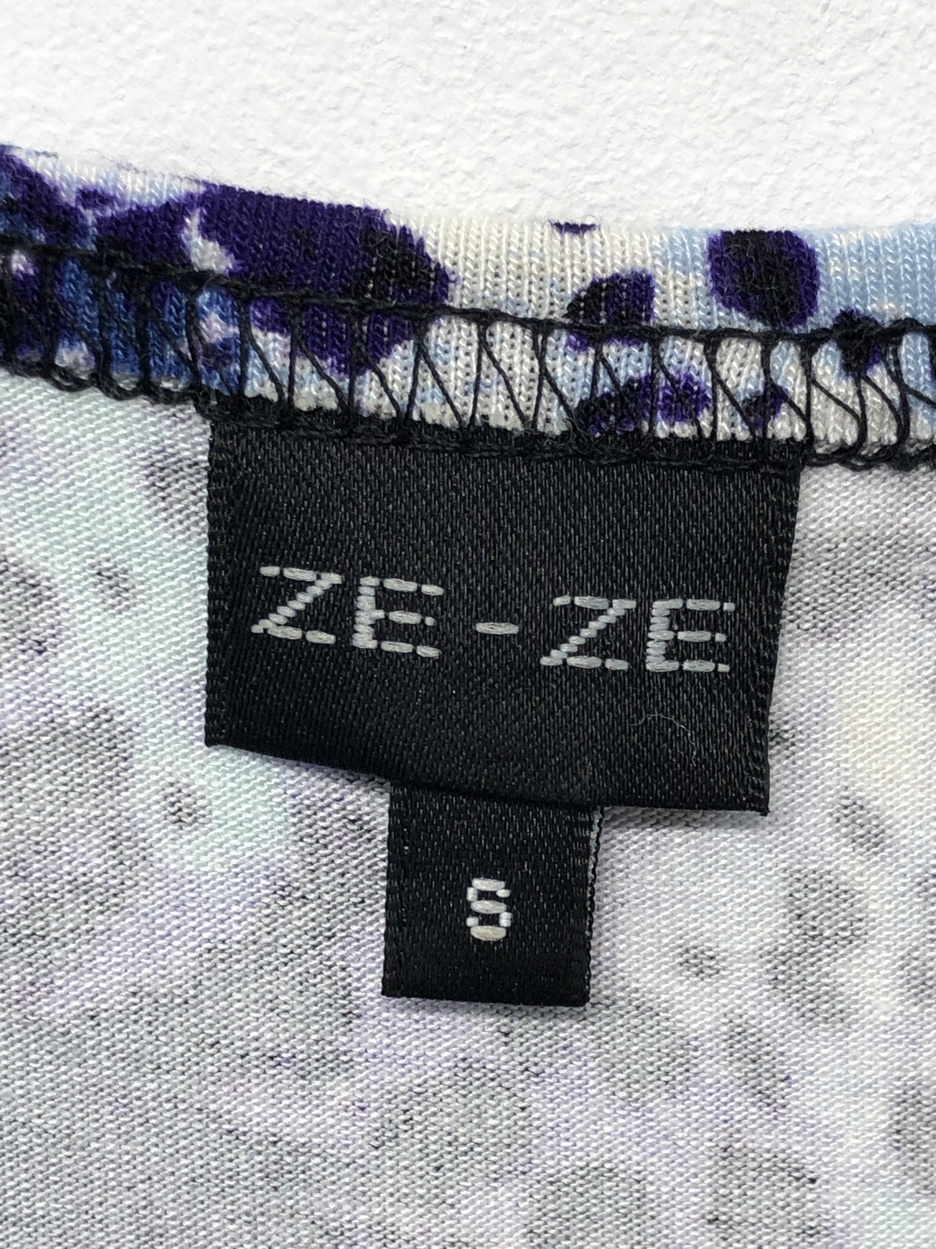 Ze-Ze Top