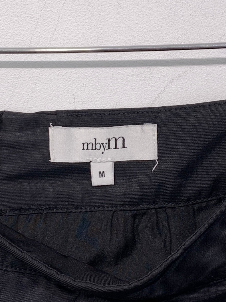 M by M Nederdel