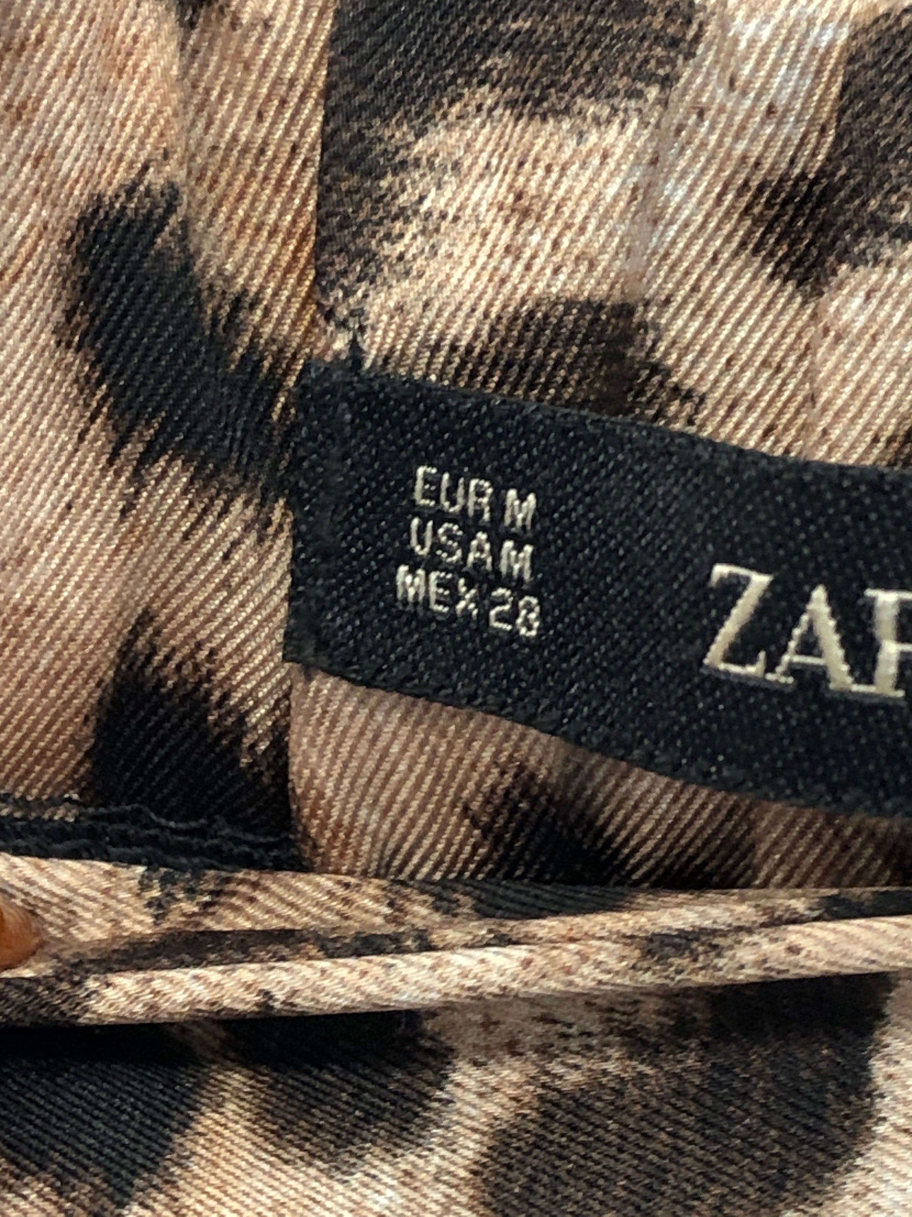 Zara Bukser