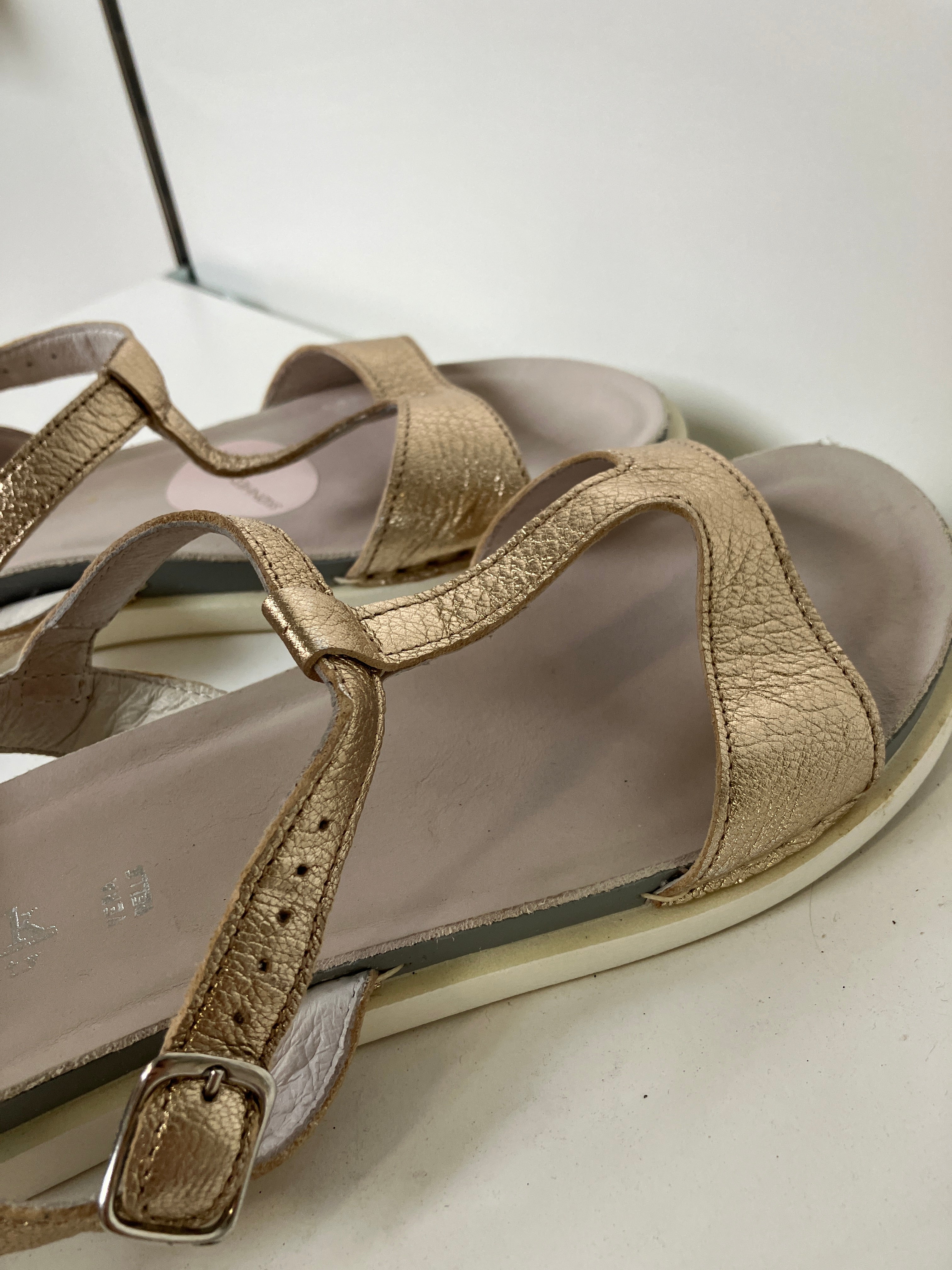 Walk in the city Sandaler