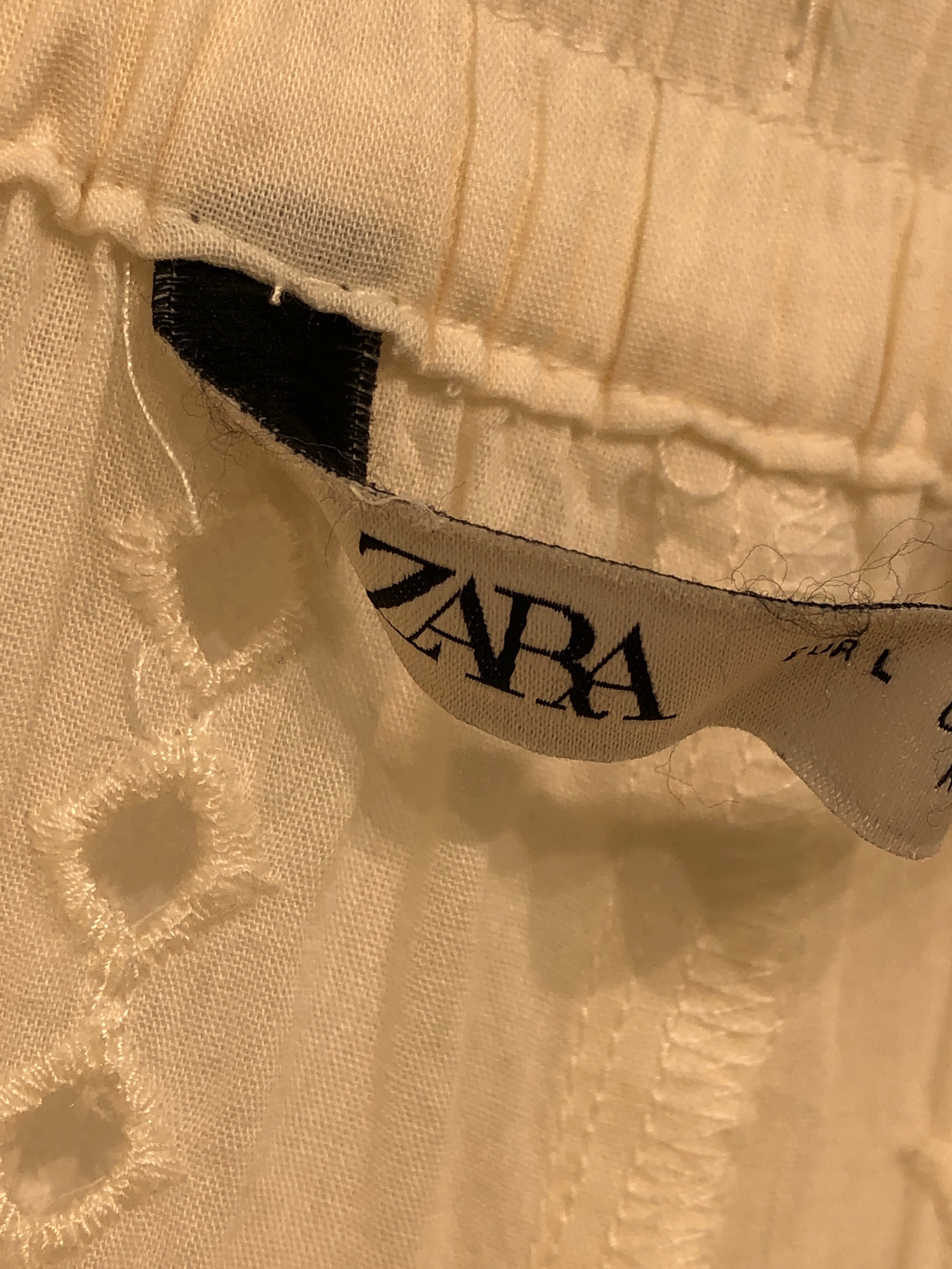 Zara Bukser
