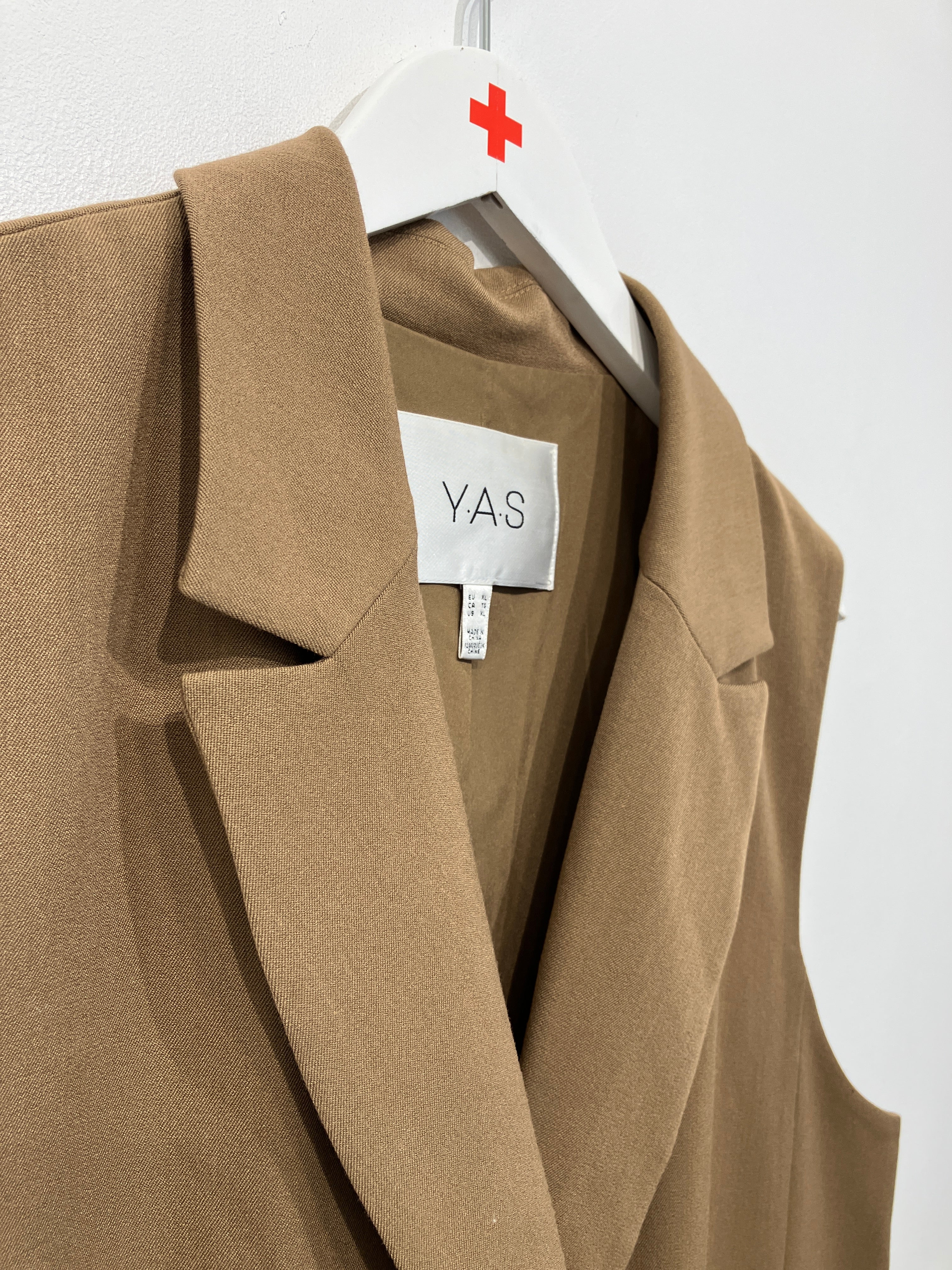 YAS Vest