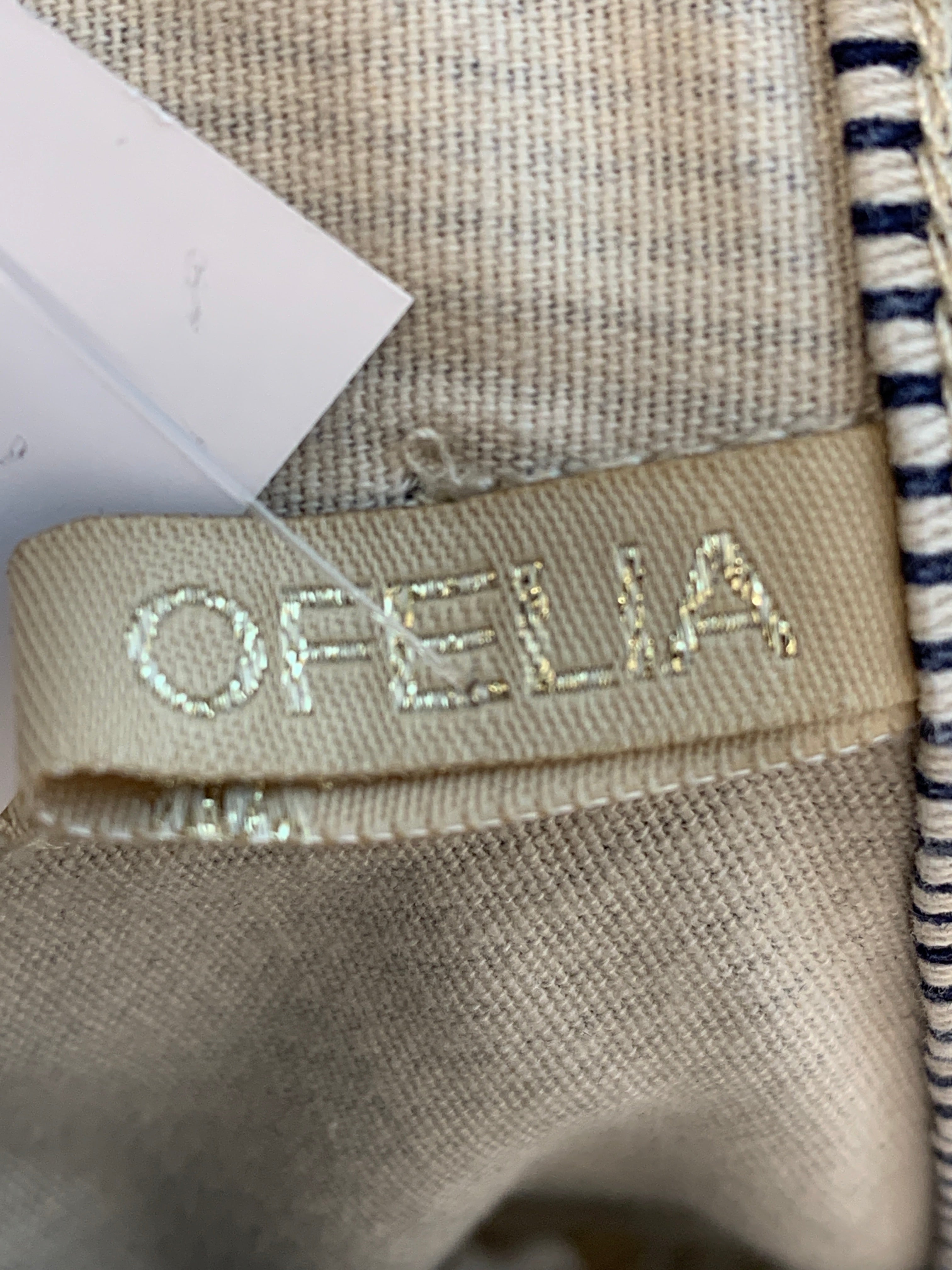 Ofelia Bukser