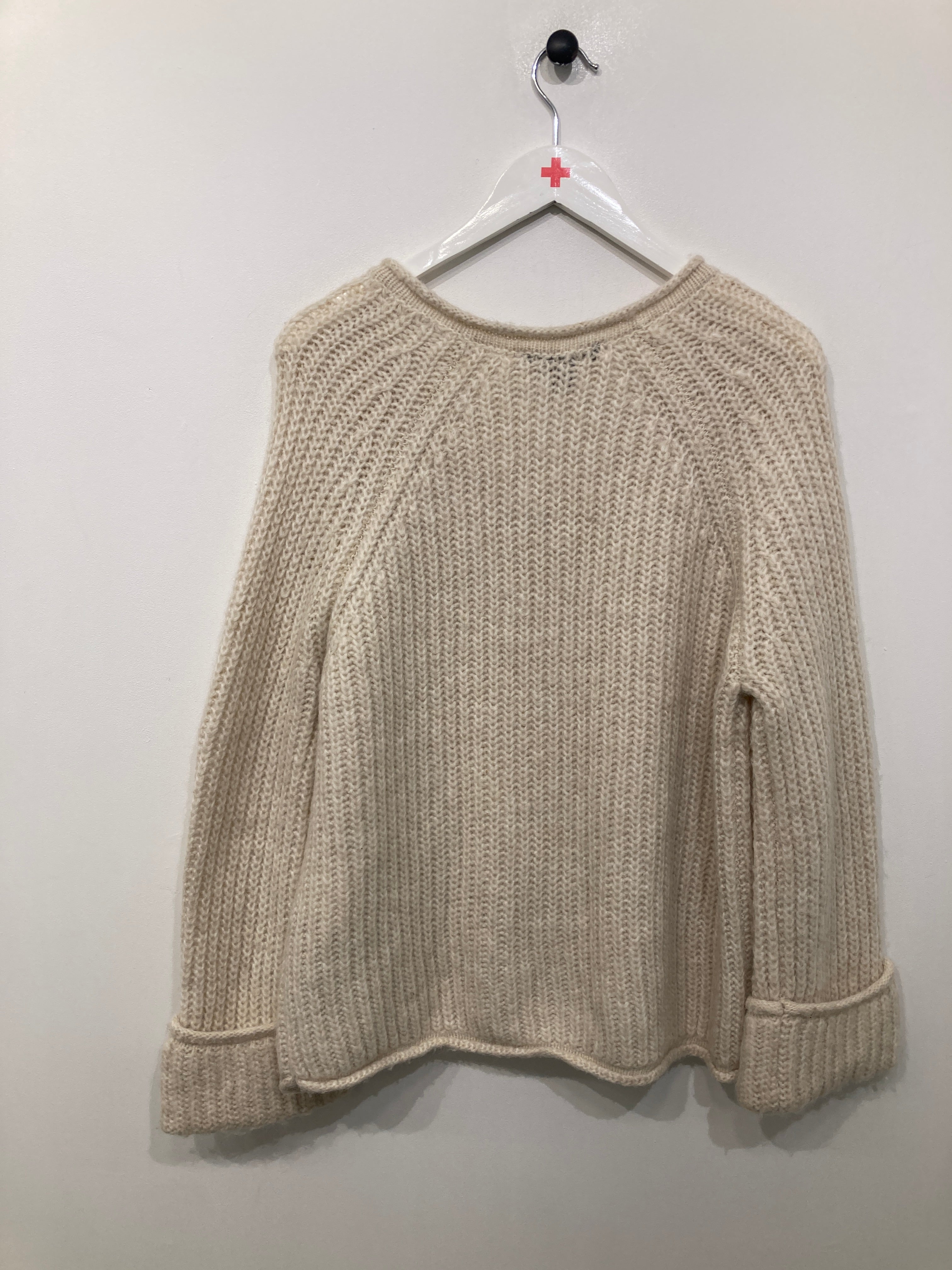 Amisu Knitwear