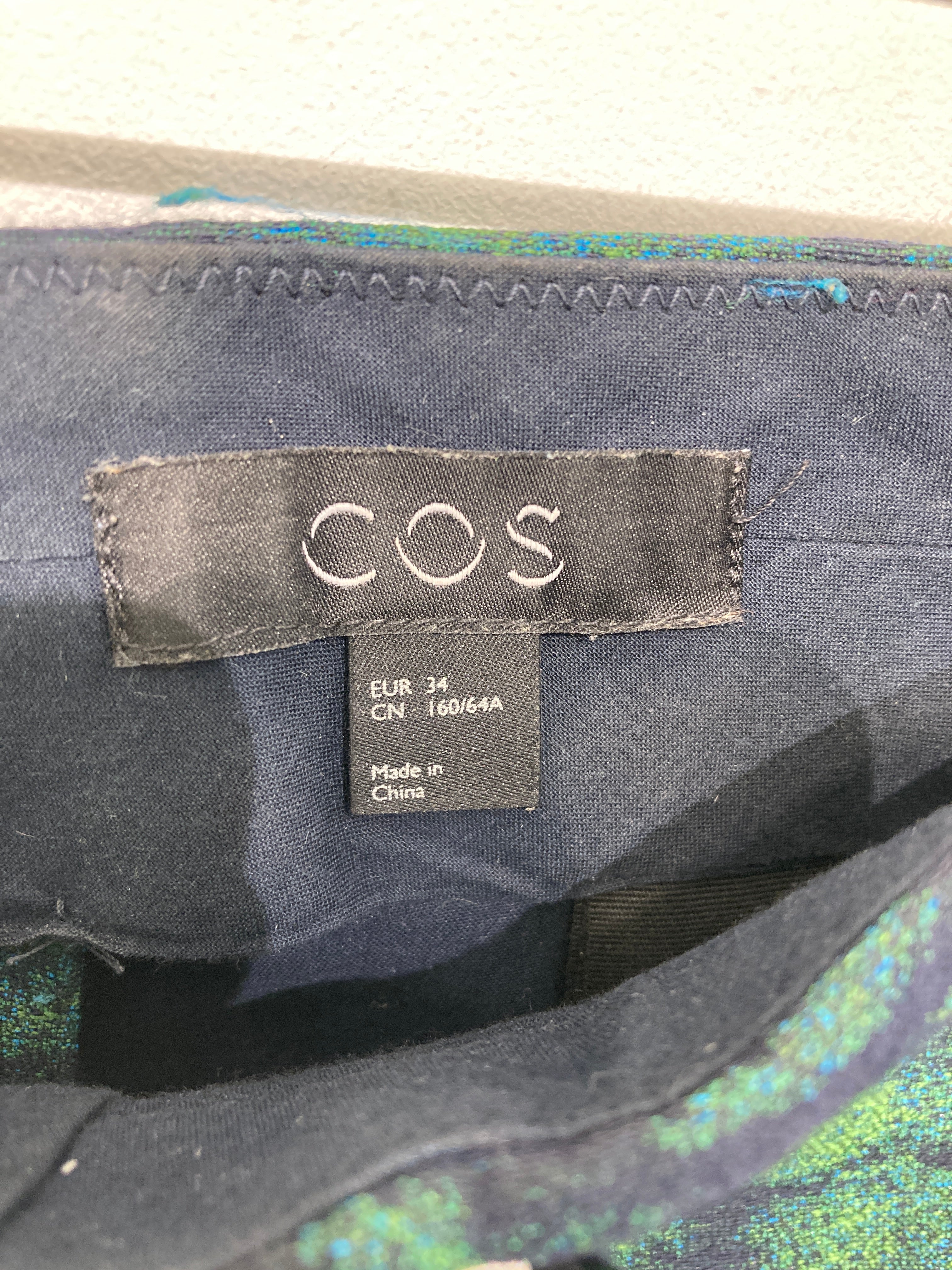 Cos Bukser