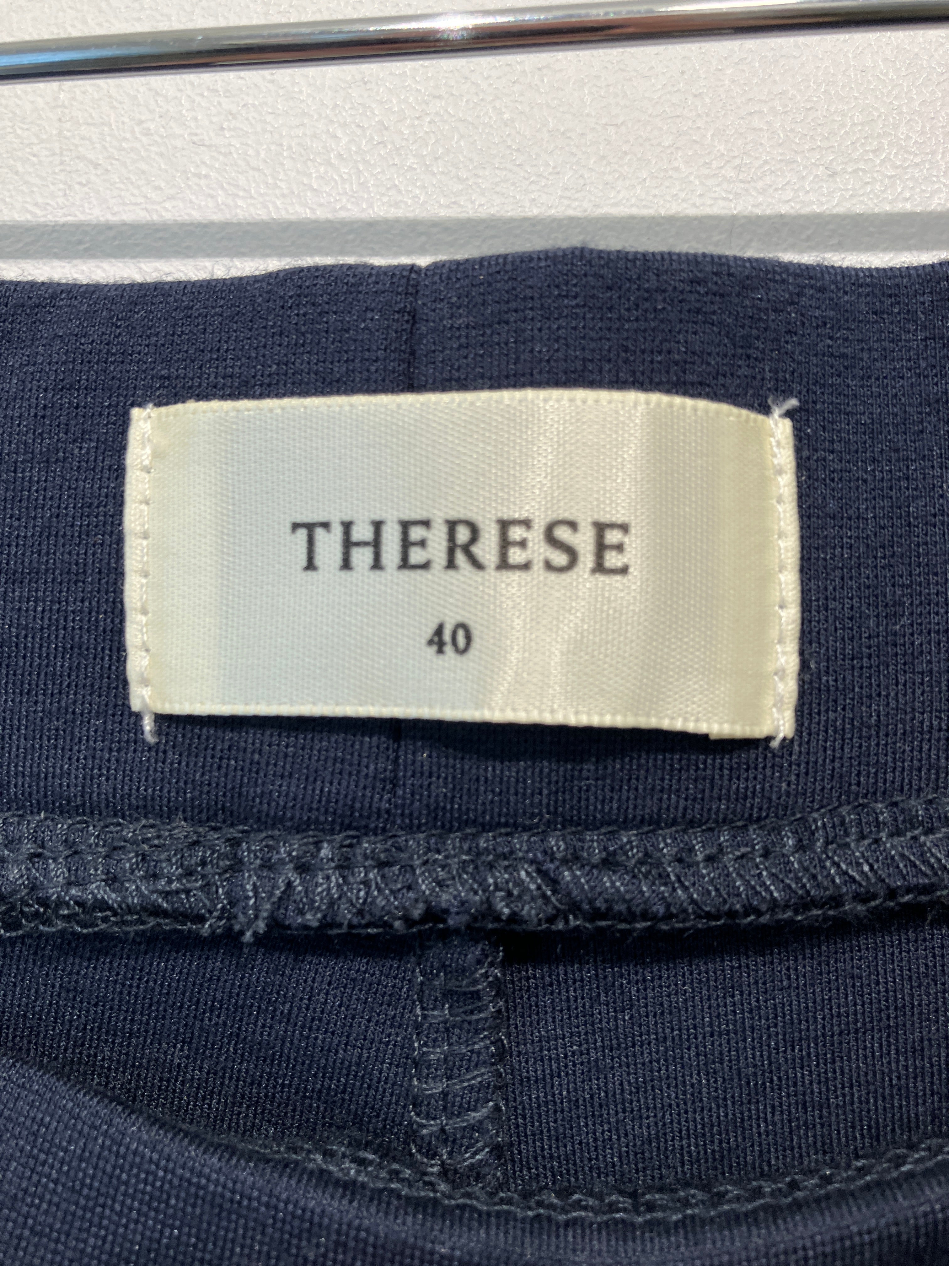 Therses Bukser