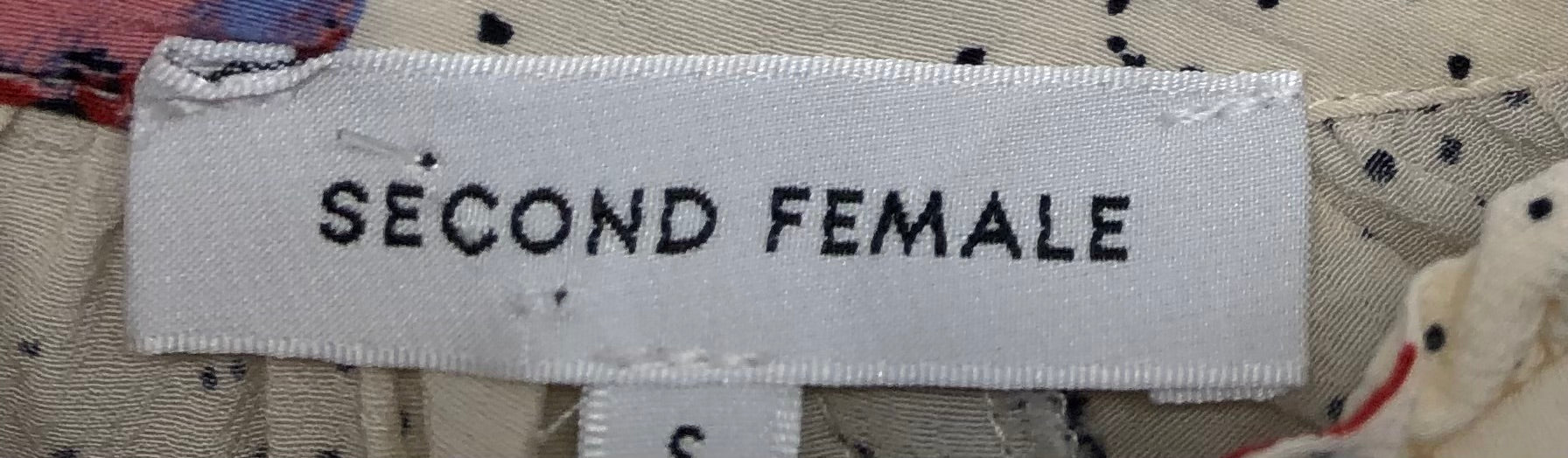 Second Female Bluse