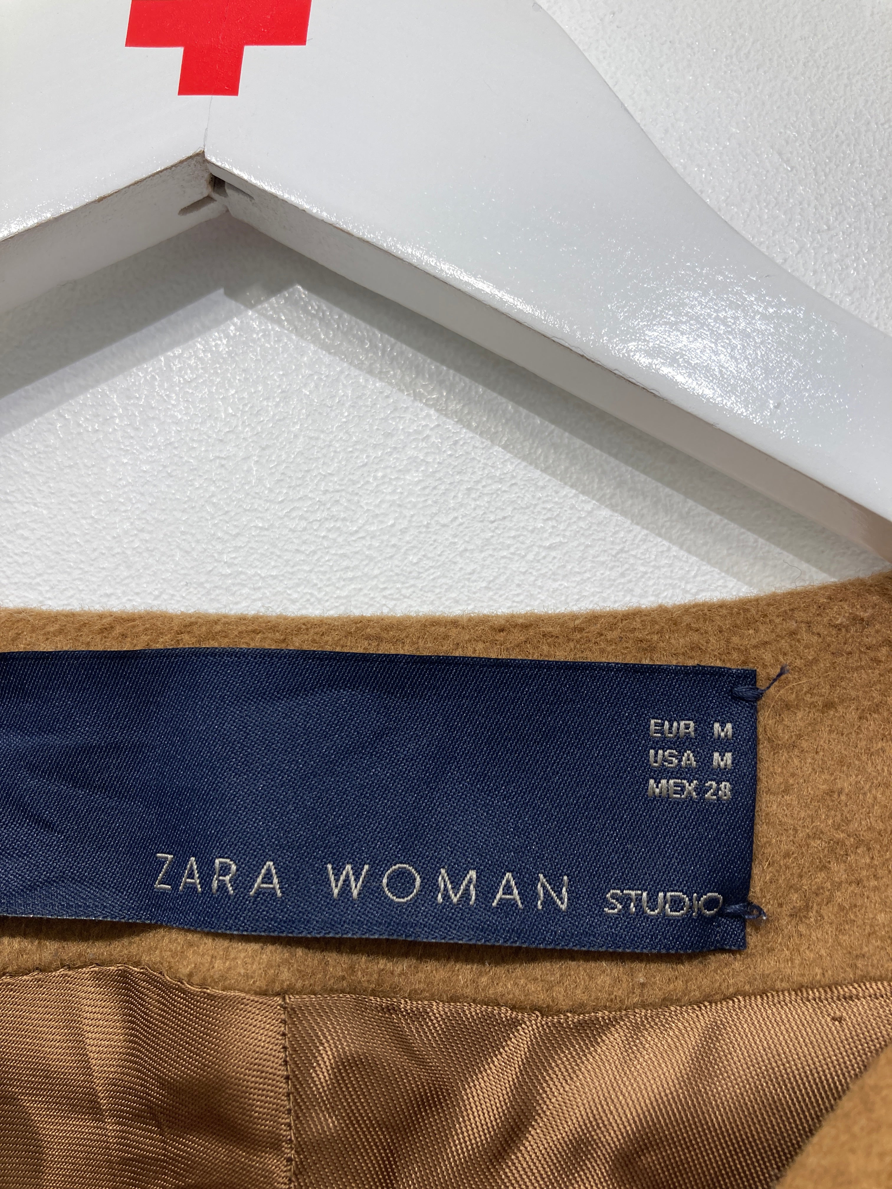 Zara Jakke