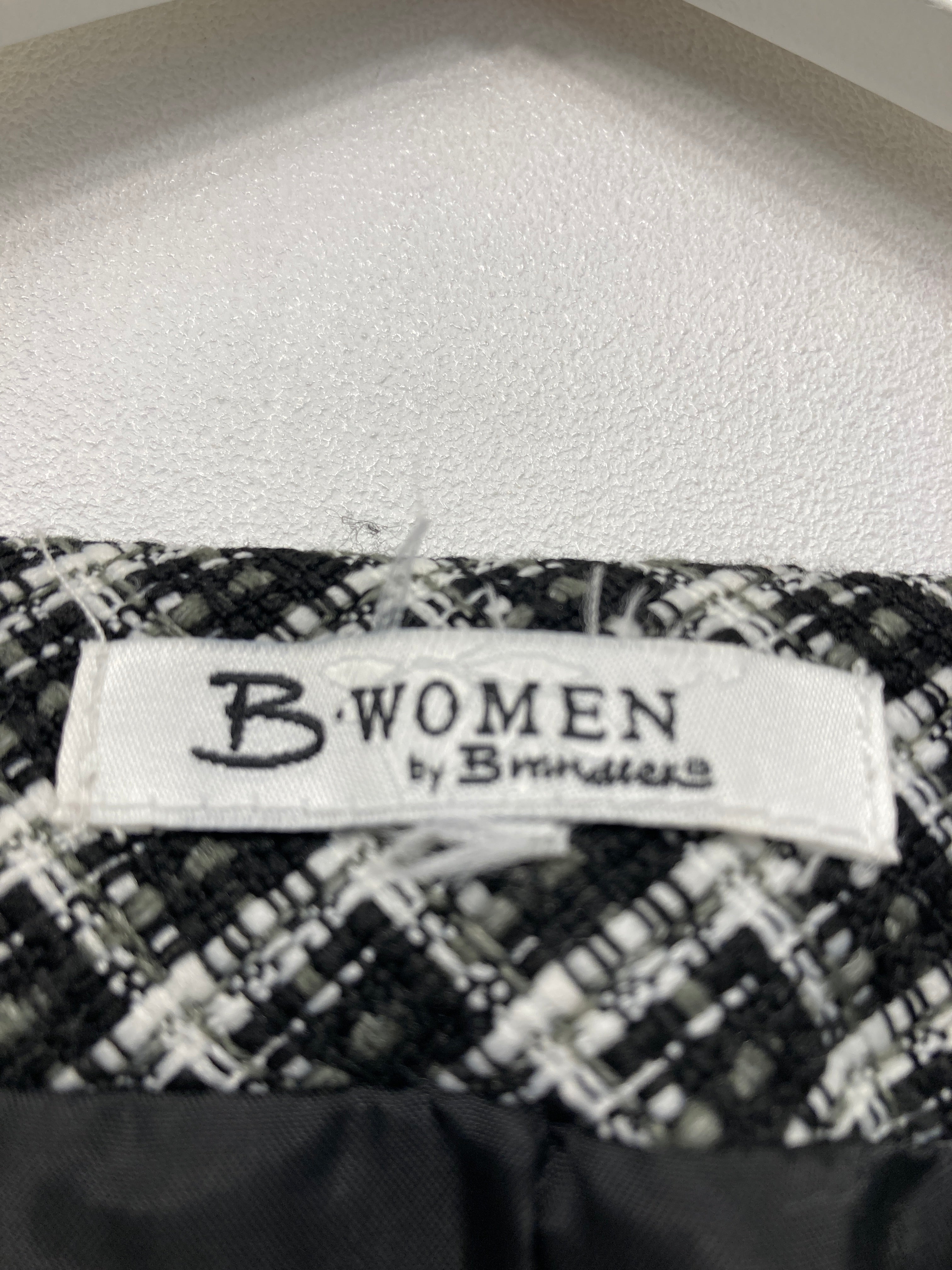 B. Women Jakke