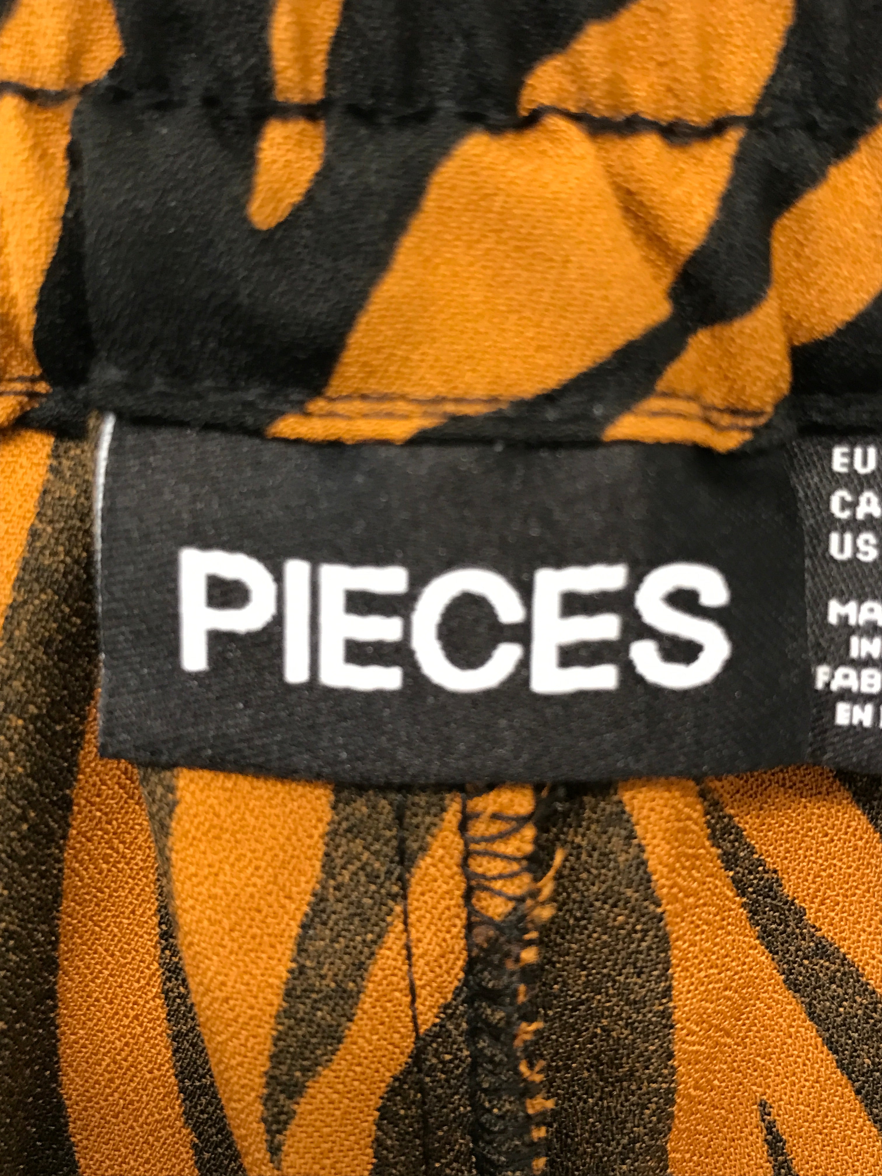 Pieces Bukser