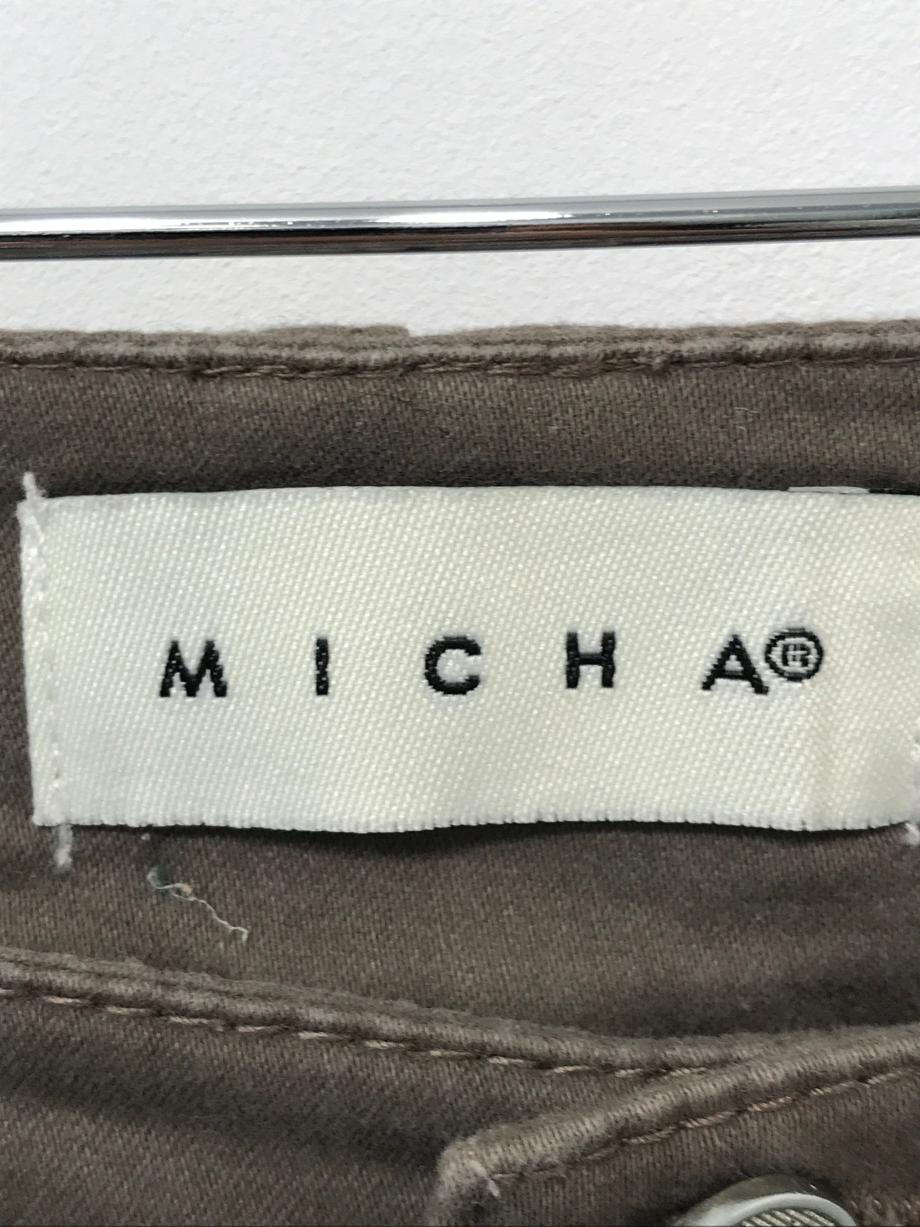 Micha Bukser