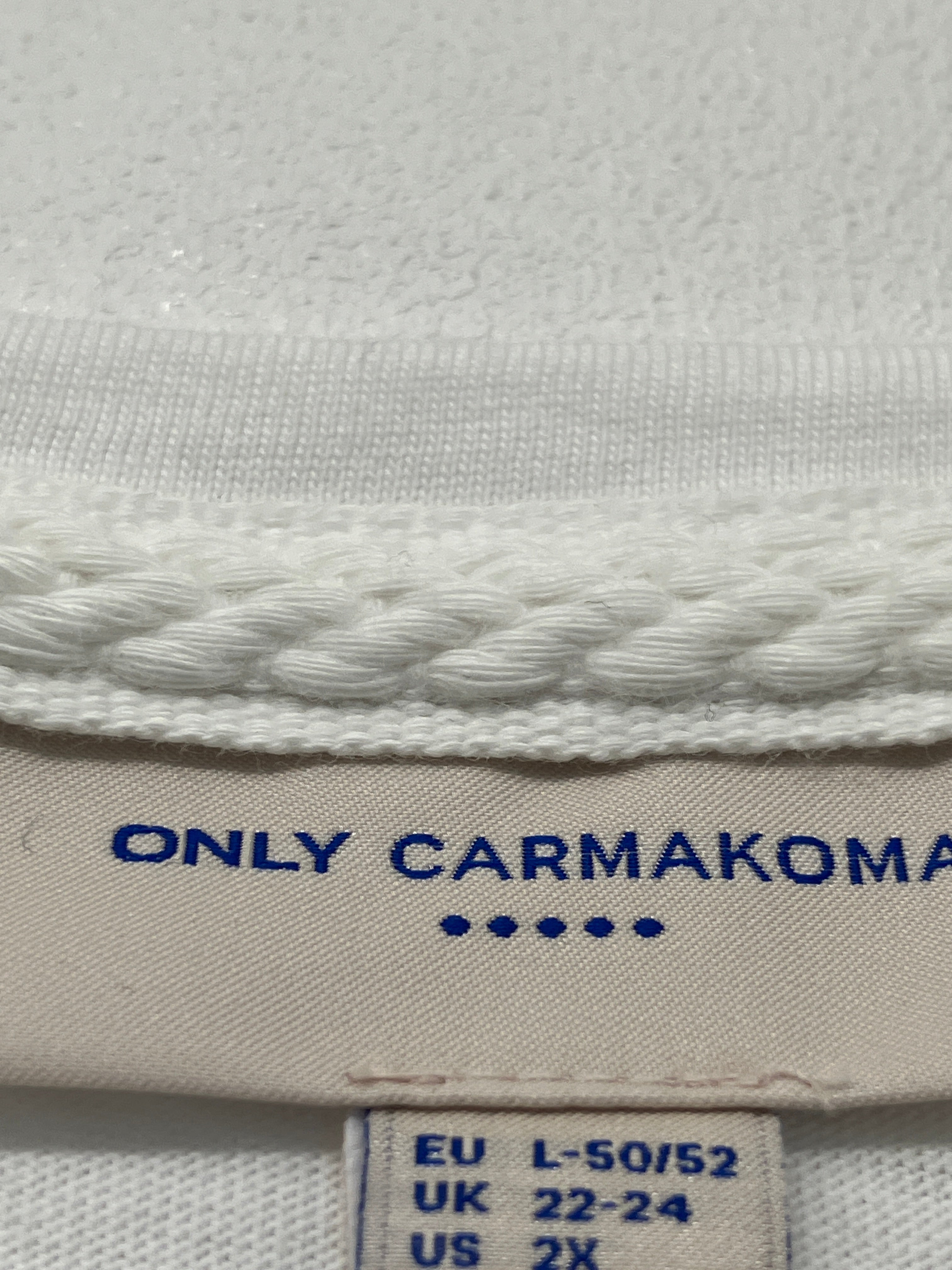 Only Carmakoma T-shirt