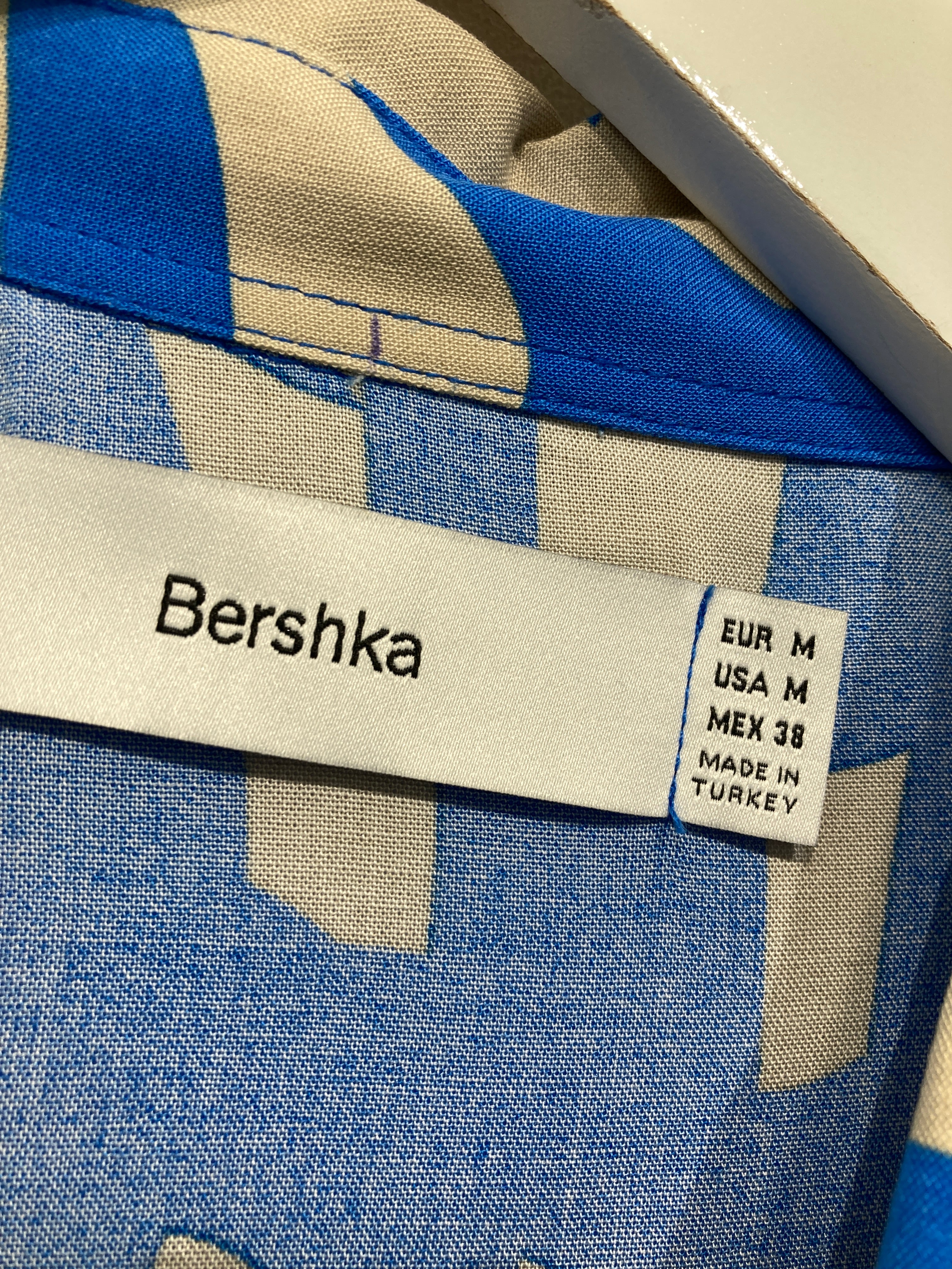 Bershka skjorte