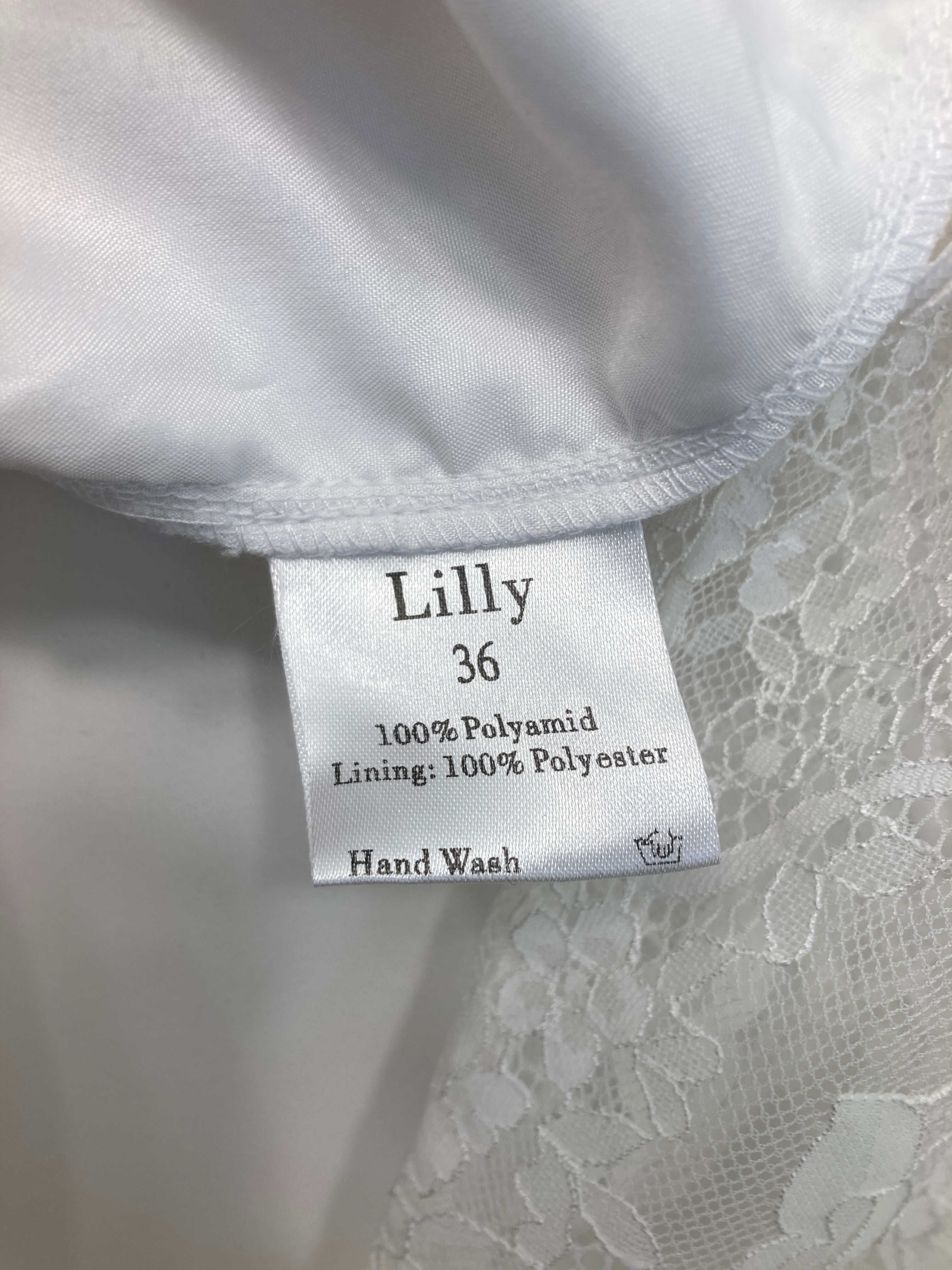Lilly Kjole