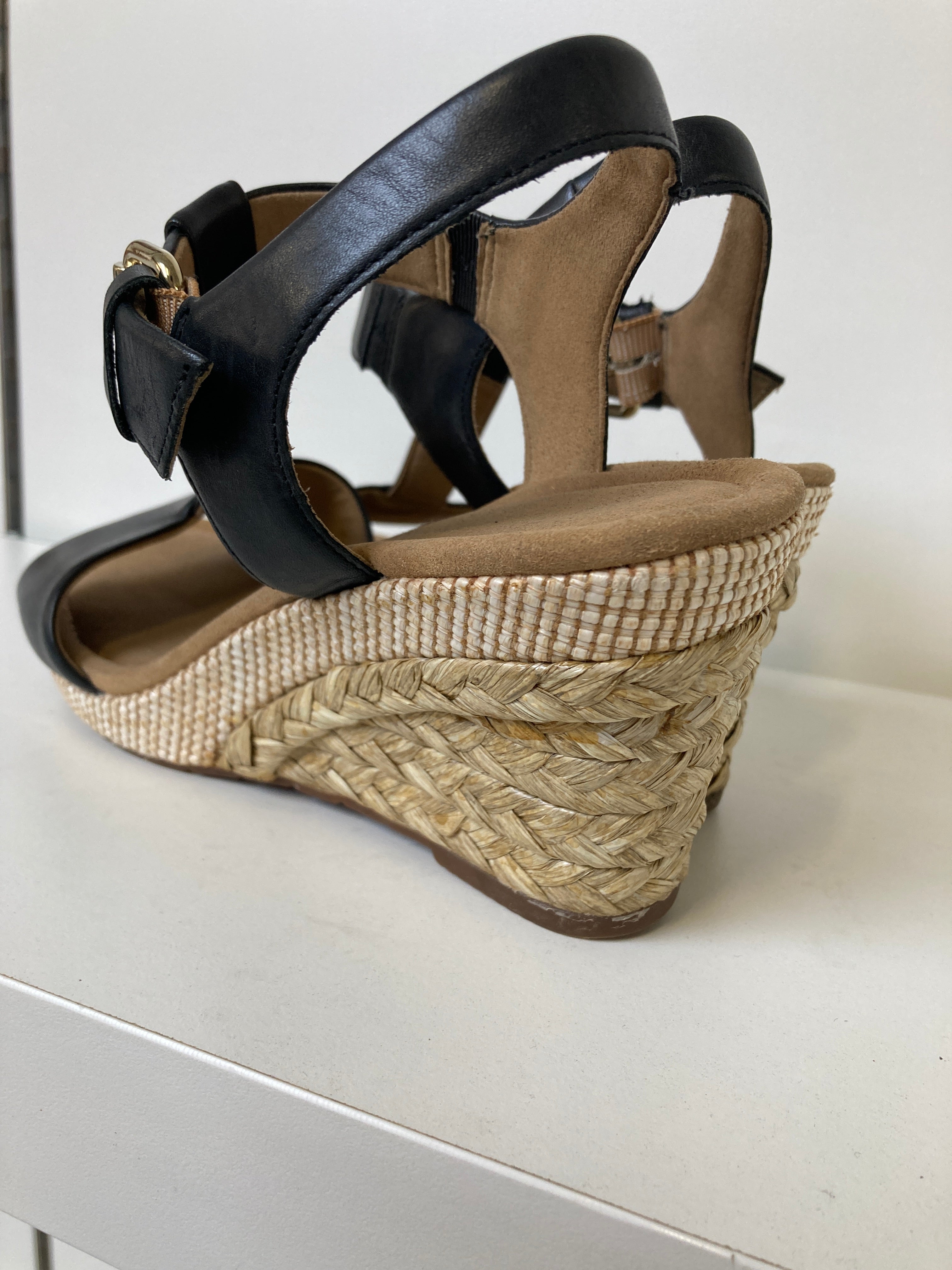 Gabor Sandaler