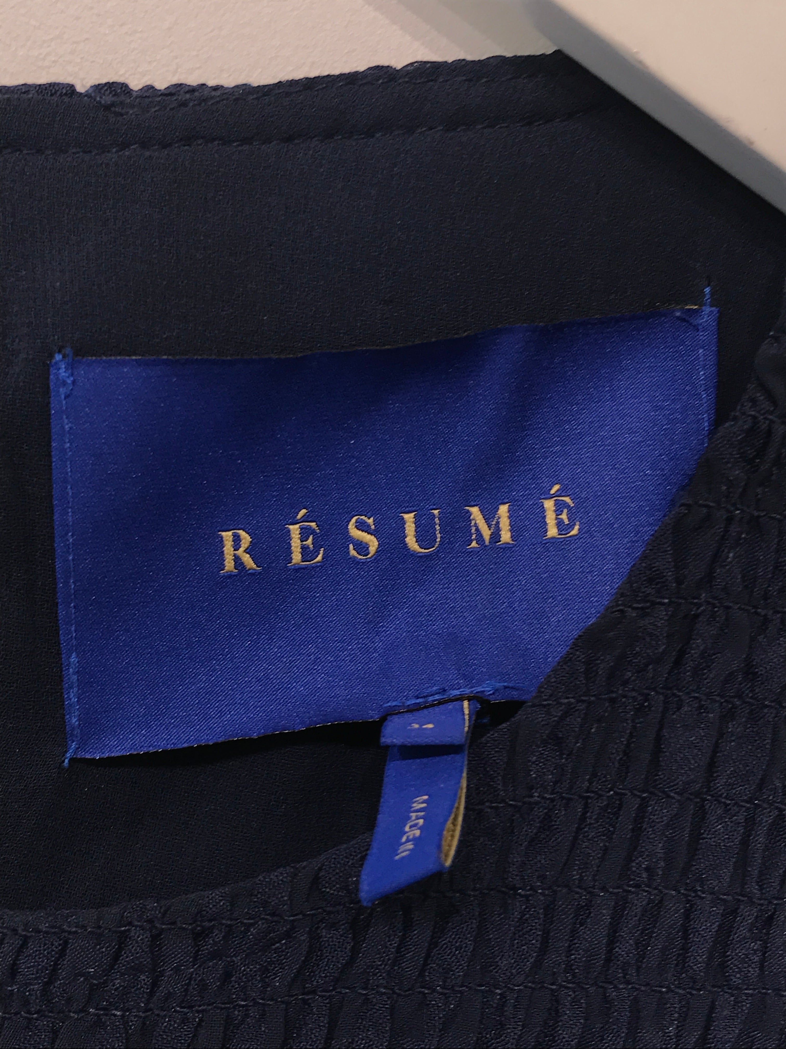 Resume Kjole