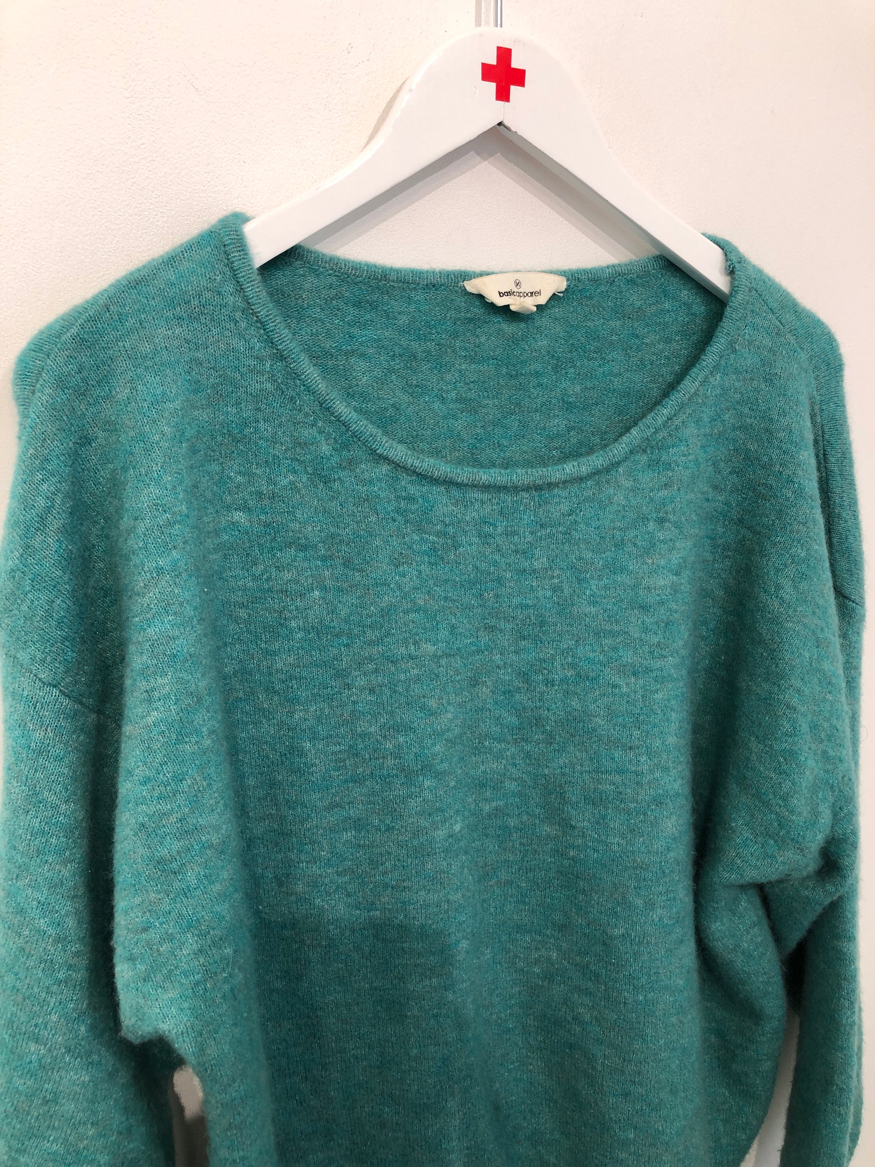 Basic Apparel Bluse