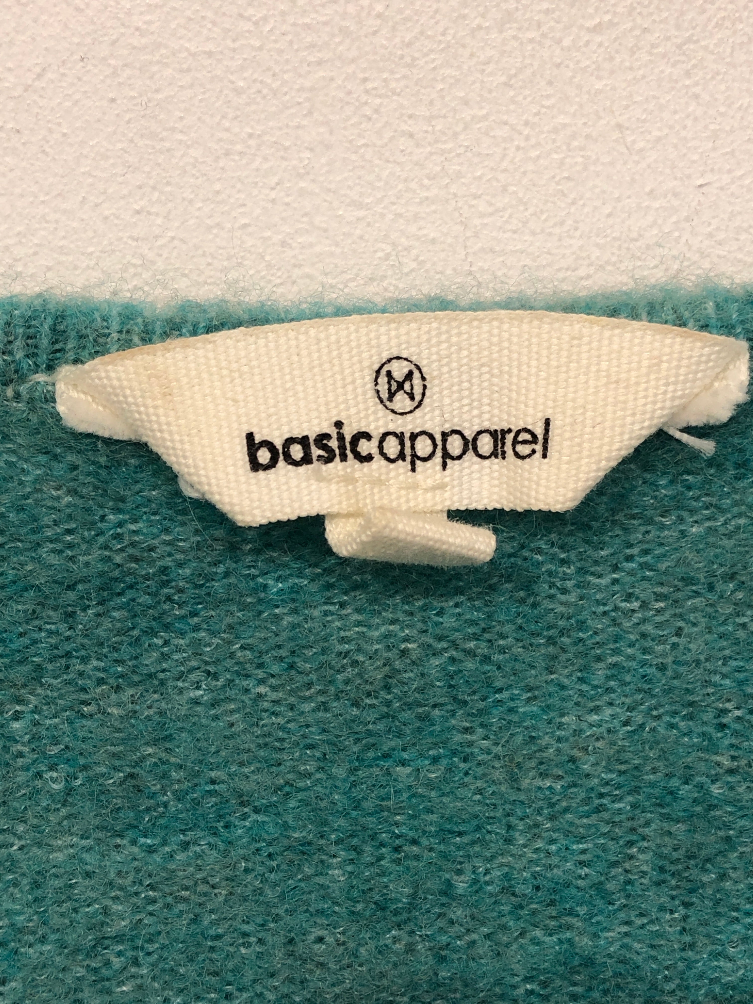 Basic Apparel Bluse