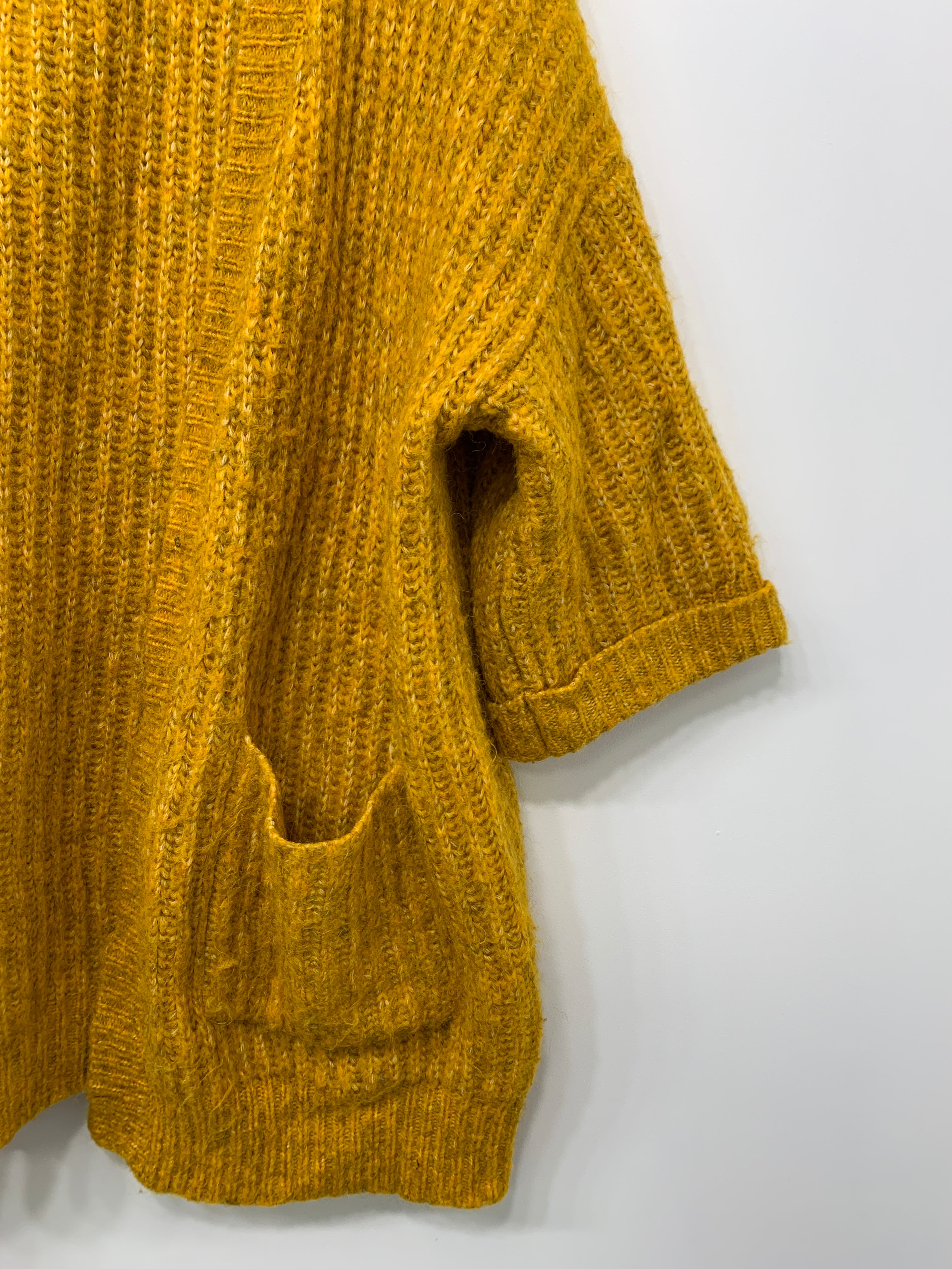 Y.A.S. Cardigan