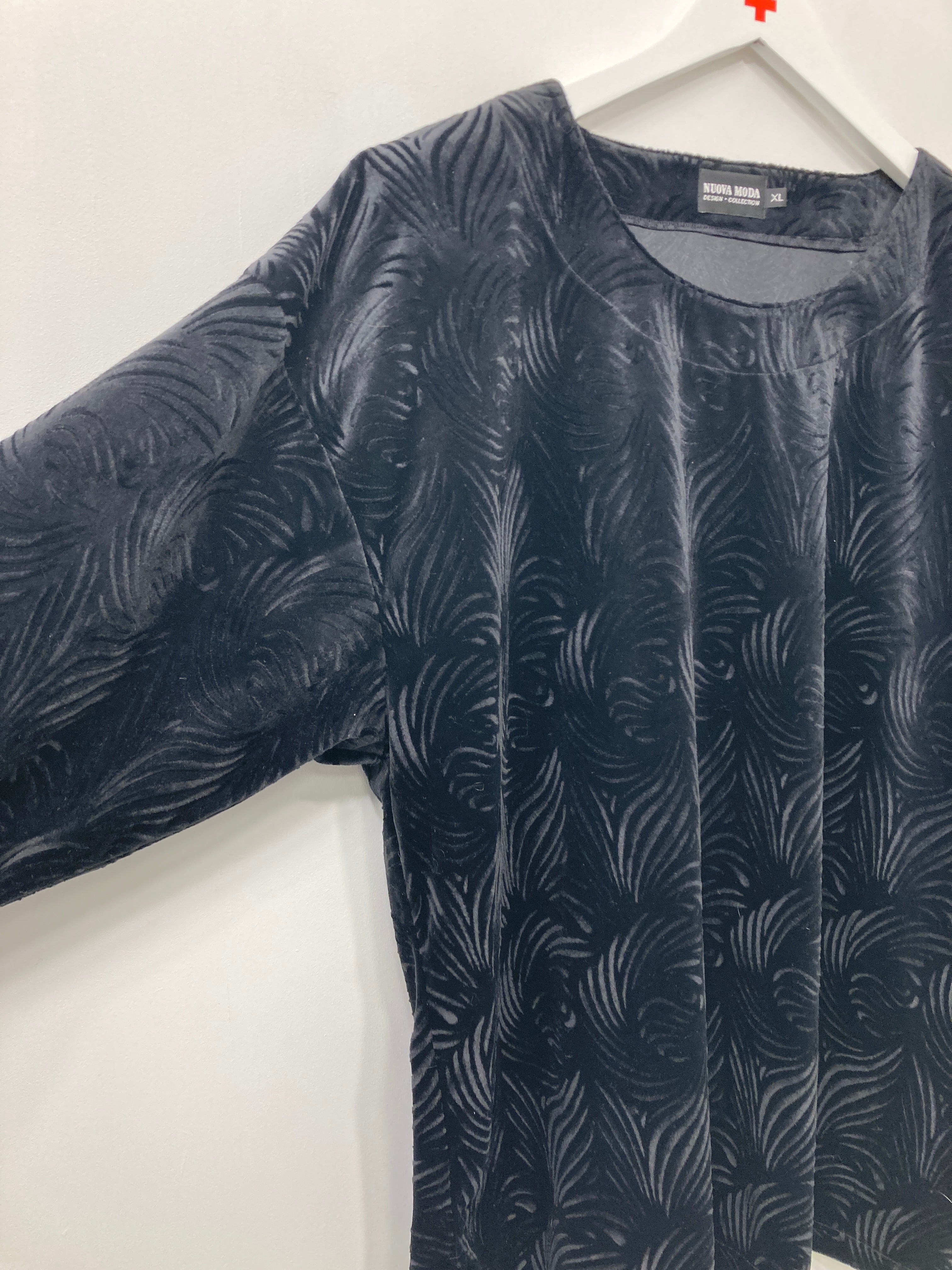Nuova Moda Bluse
