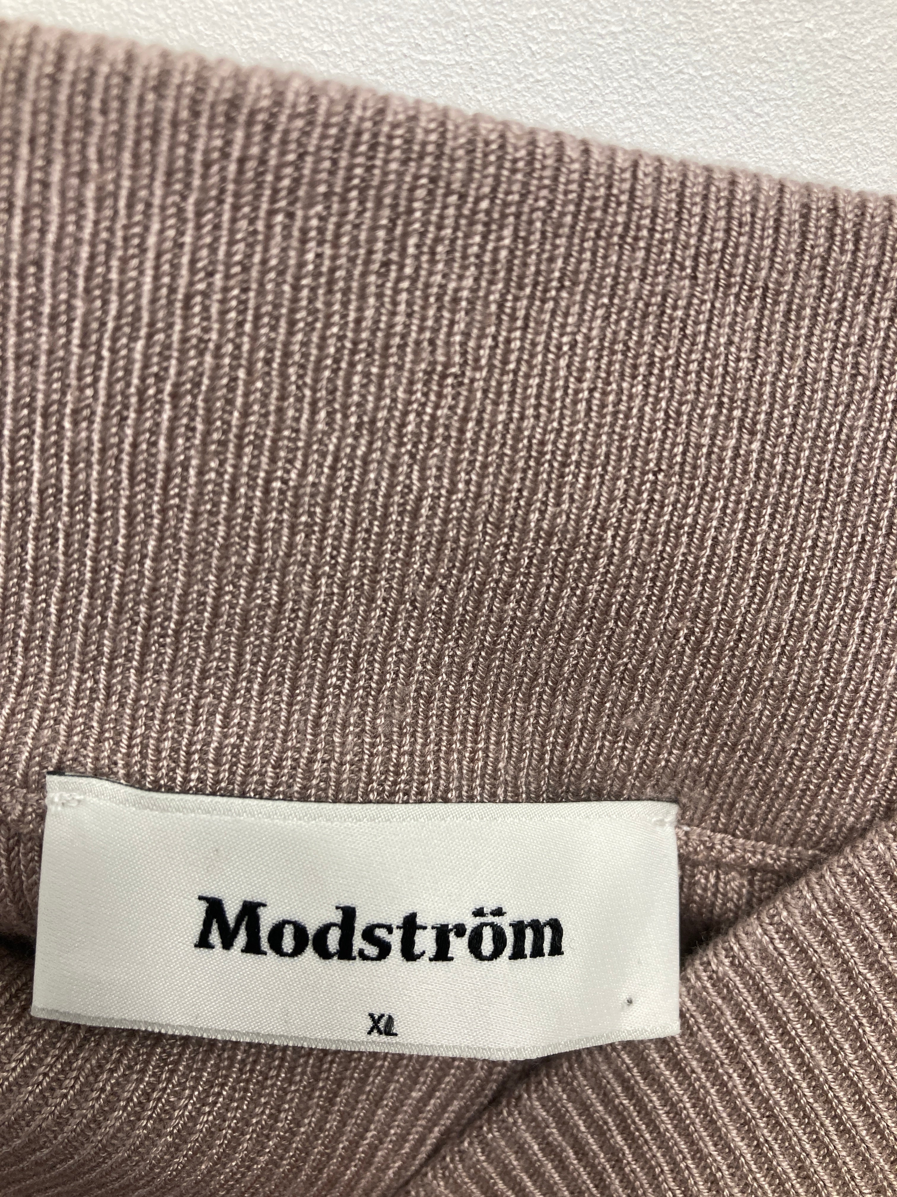 Modstrom Nederdel