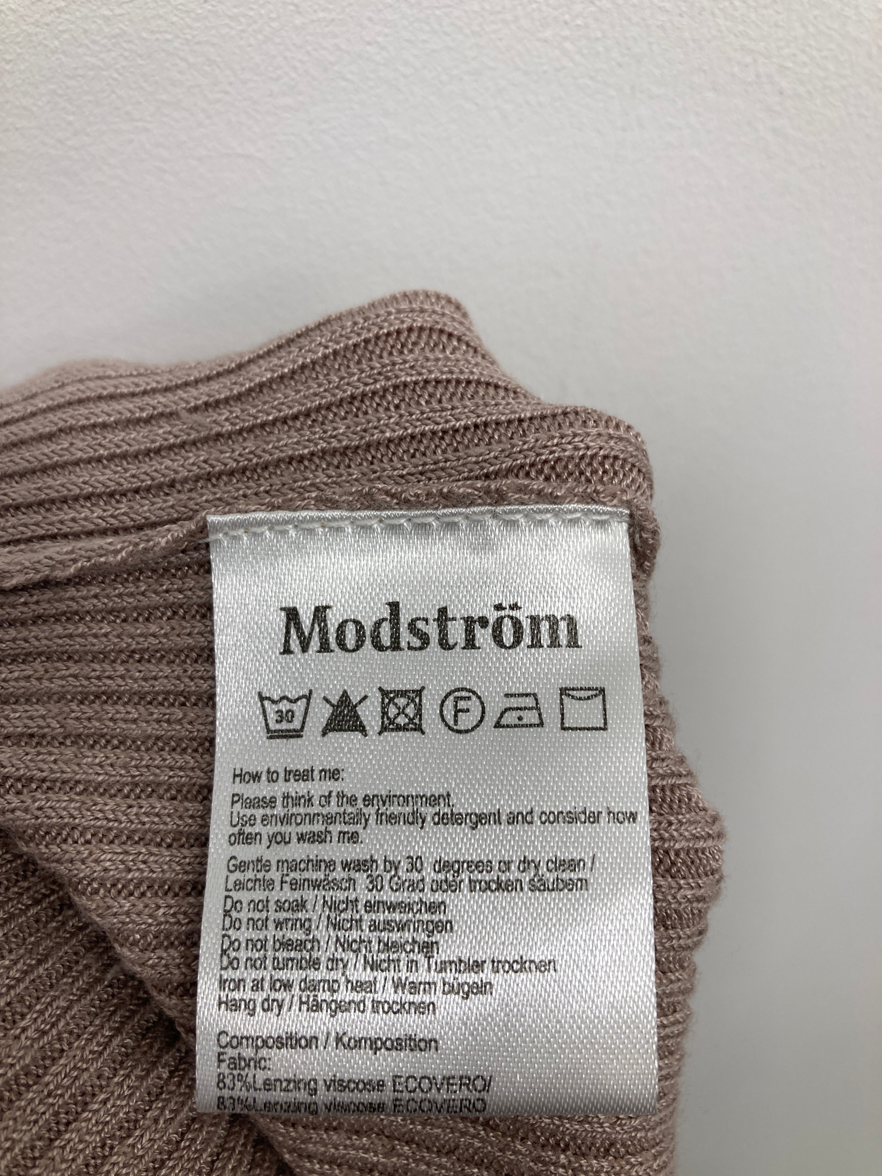 Modstrom Nederdel